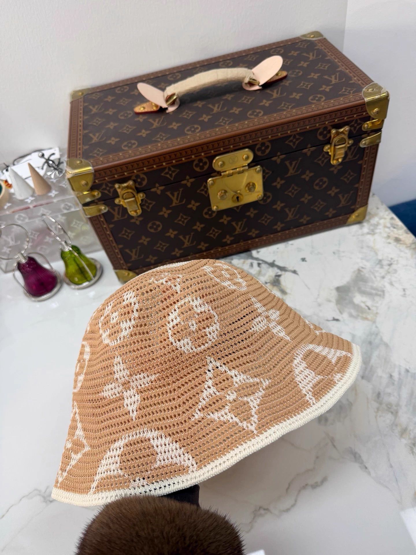 Louis Vuitton Lv Summer Hollow Bucket Hat 99 New S Size ONE SIZE - 1 Thumbnail