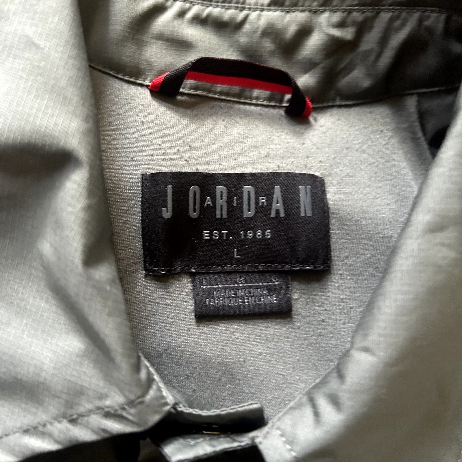 Jordan Brand Stone Grey Air Jordan Snap Closure Jacket Size US L / EU 52-54 / 3 - 2 Thumbnail