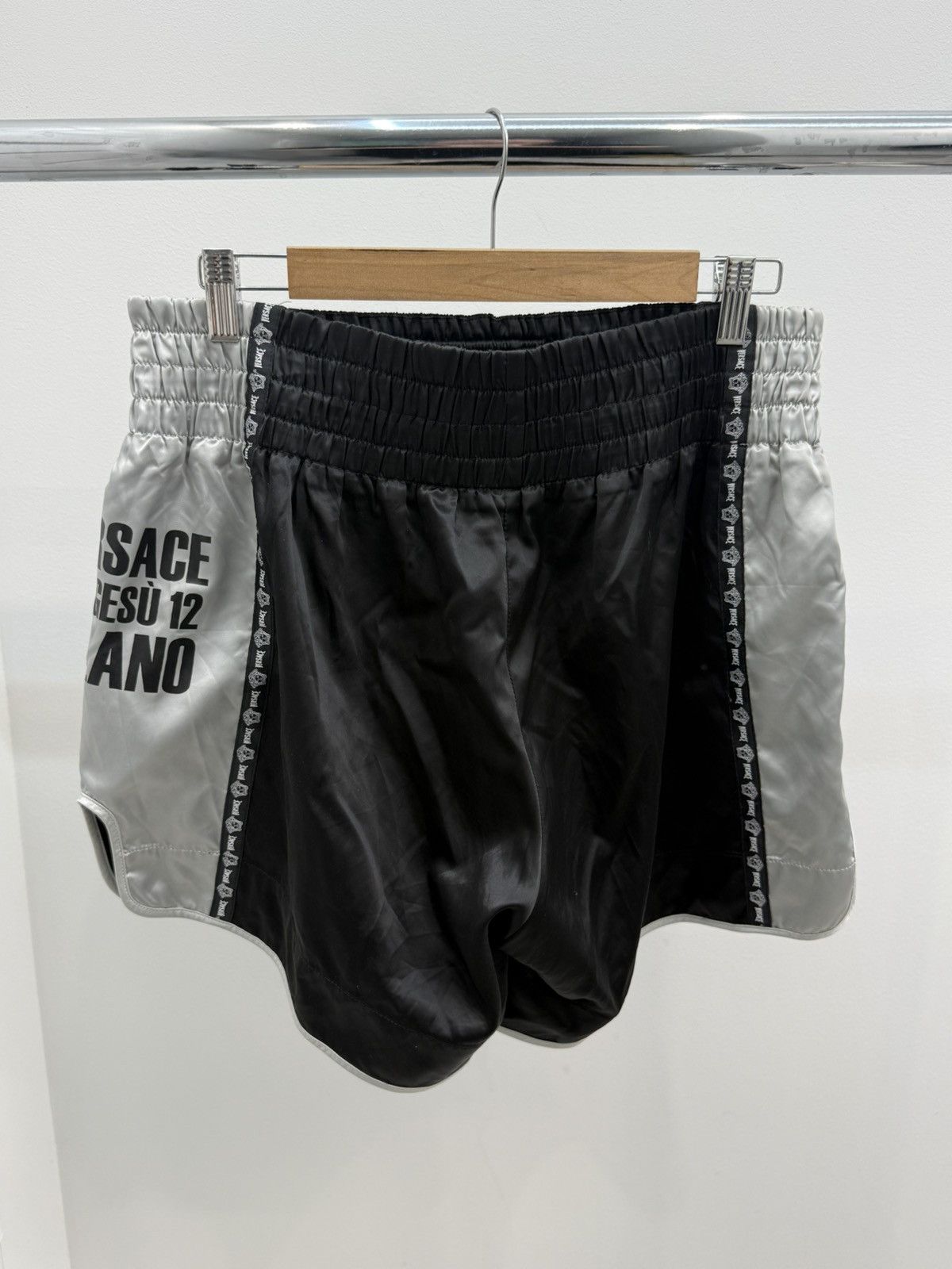 Versace Versace FW19 Runway Satin Boxing Shorts Size US 34 / EU 50 - 2 Thumbnail