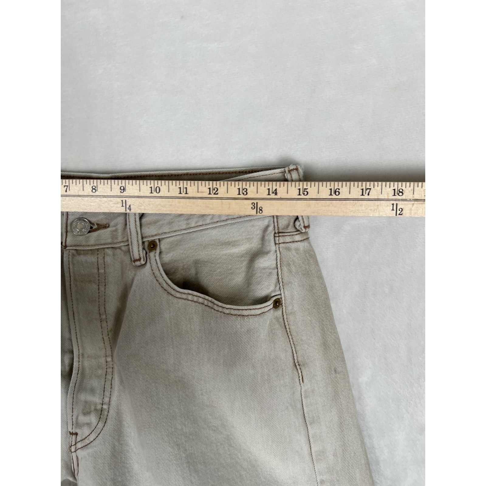 Levi's Vintage Levi’s 501 Beige Brown Denim Jeans Size 30x27 Made I Size US 30 / EU 46 - 8 Thumbnail