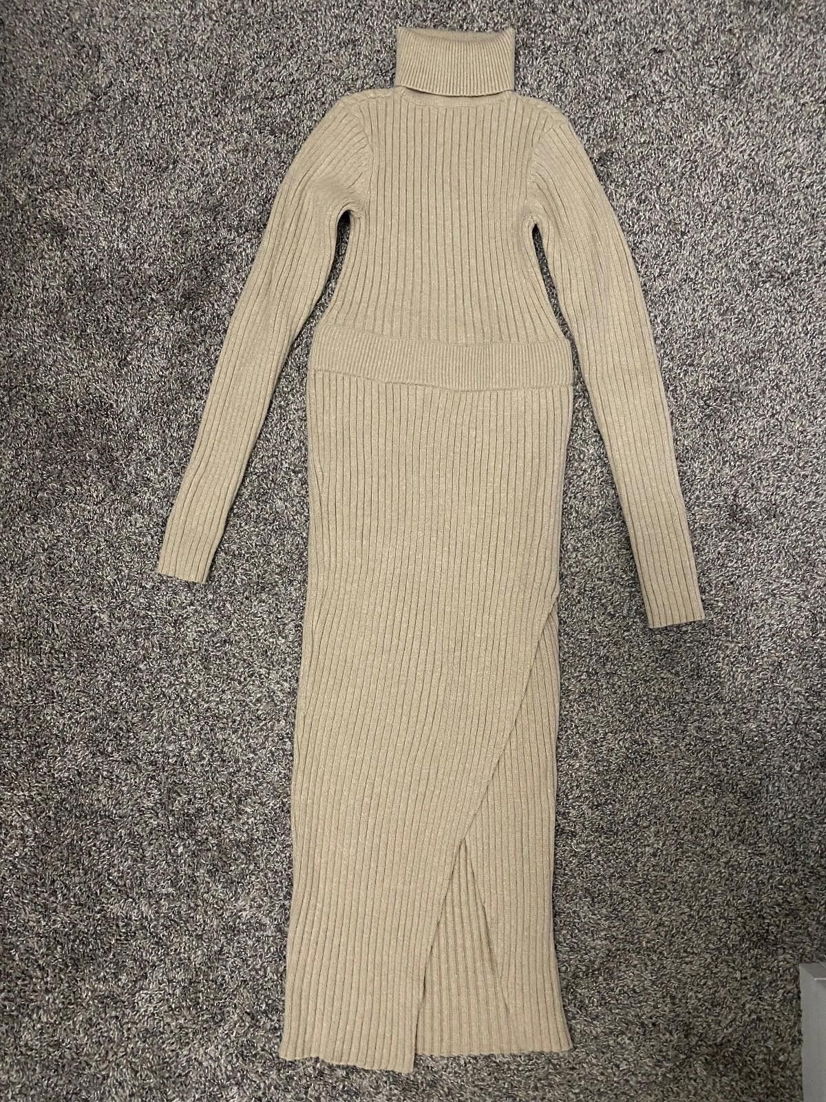 Lulus LULUS Ribbed Turtleneck Bodycon Sweater Dress (X-SMALL) Size XS / US 0-2 / IT 36-38 - 6 Thumbnail