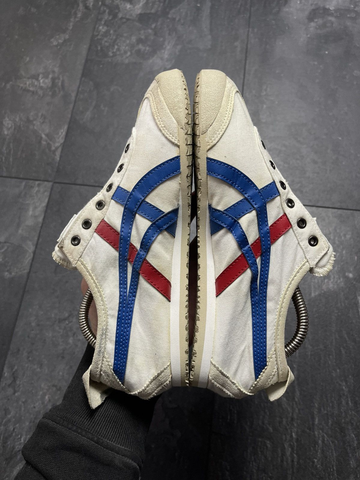 Asics × Japanese Brand × Vintage Vintage ASICS Tiger Onitsuka White Sneakers Size US 5.5 / EU 38 - 11 Thumbnail