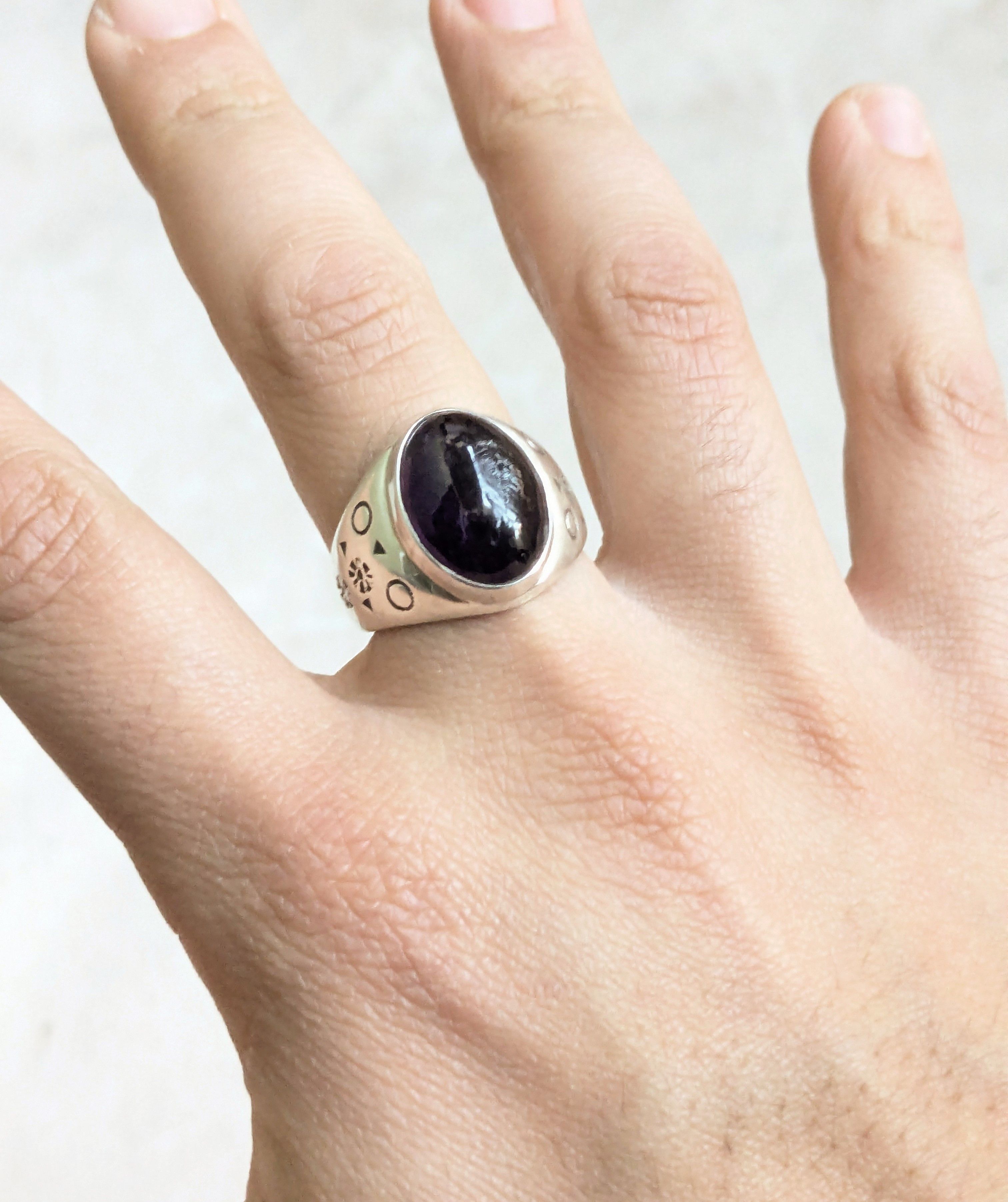 Sterling Silver Silpada Sterling Silver Ring Purple Amethyst 9.75 Oval Size ONE SIZE - 9 Thumbnail