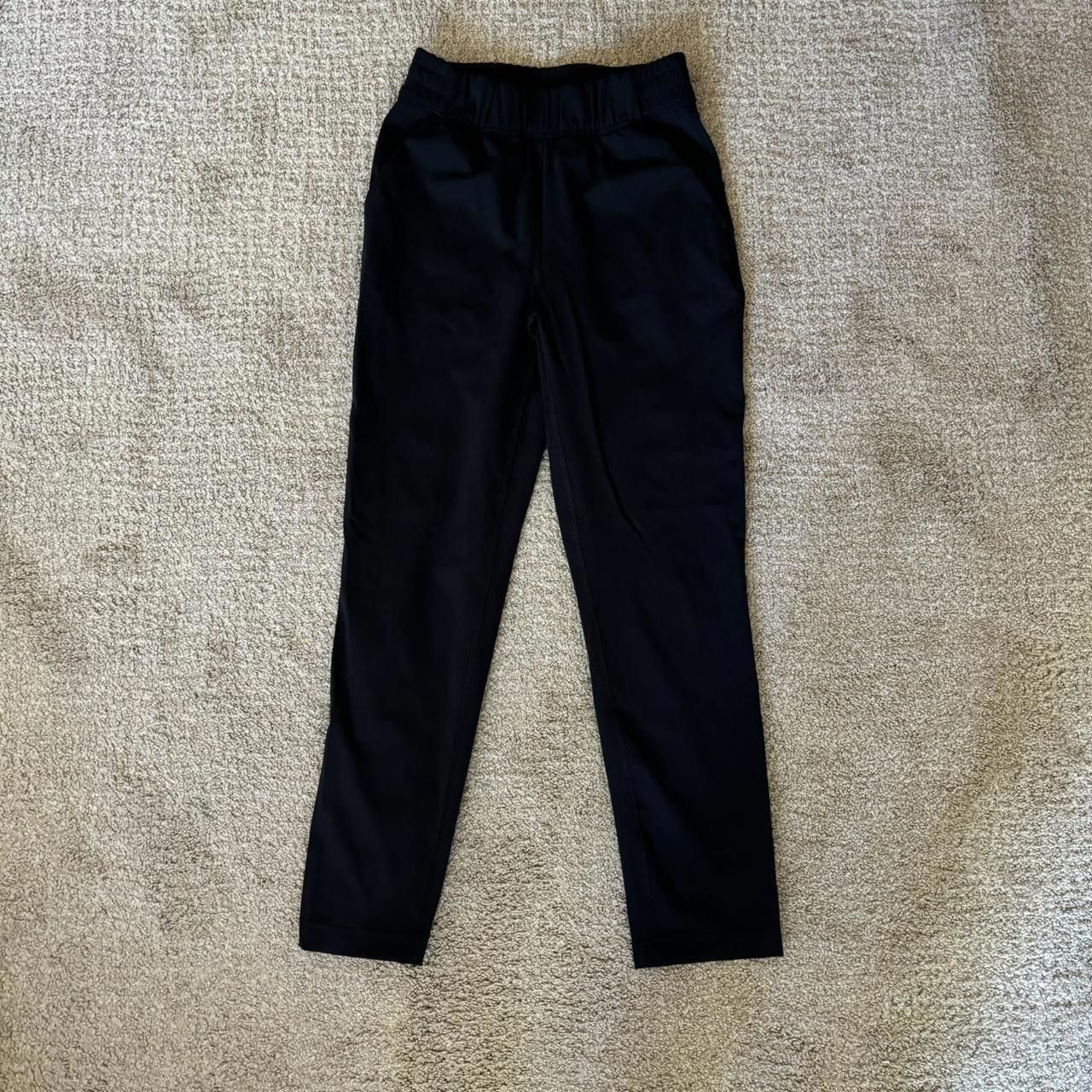Designer Aritzia Babaton Black Jogger Size 25" / US 0 / IT 36 - 1 Thumbnail