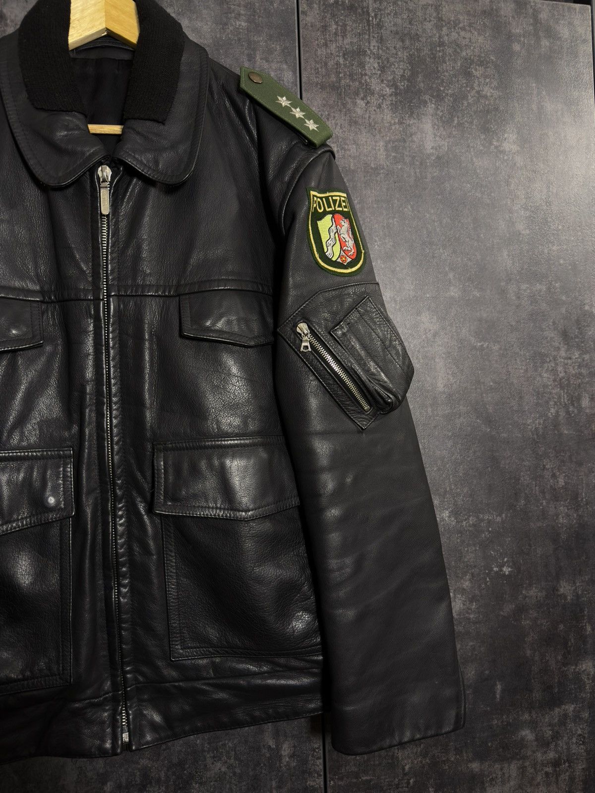 Vintage Crazy Vintage 90s Polizei Leather Aviator Jacket Vetements Size US L / EU 52-54 / 3 - 22 Thumbnail