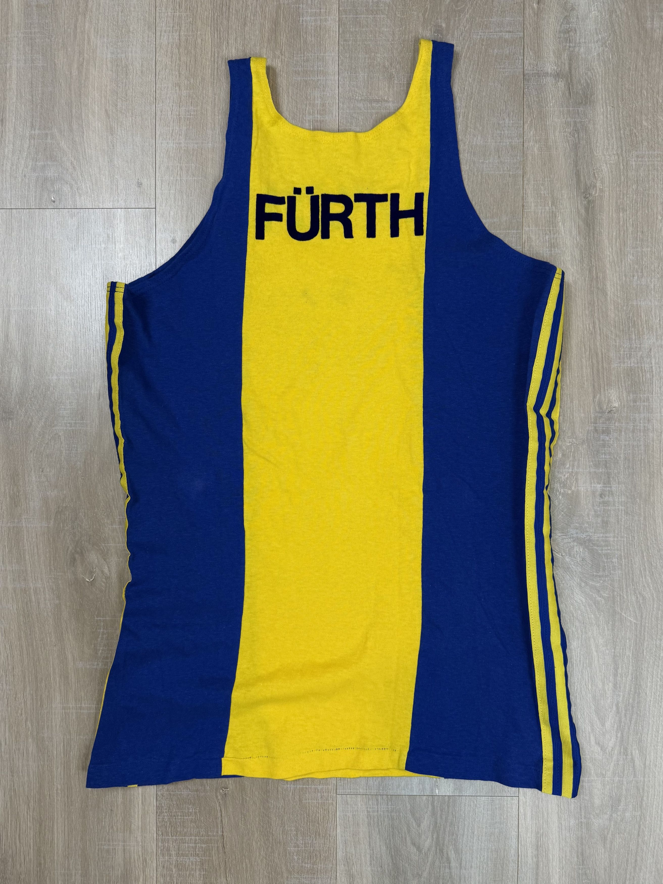 Adidas Vintage 80s Adidas Running Jersey Lac Quelle Furth Shirt Size US L / EU 52-54 / 3 - 7 Thumbnail