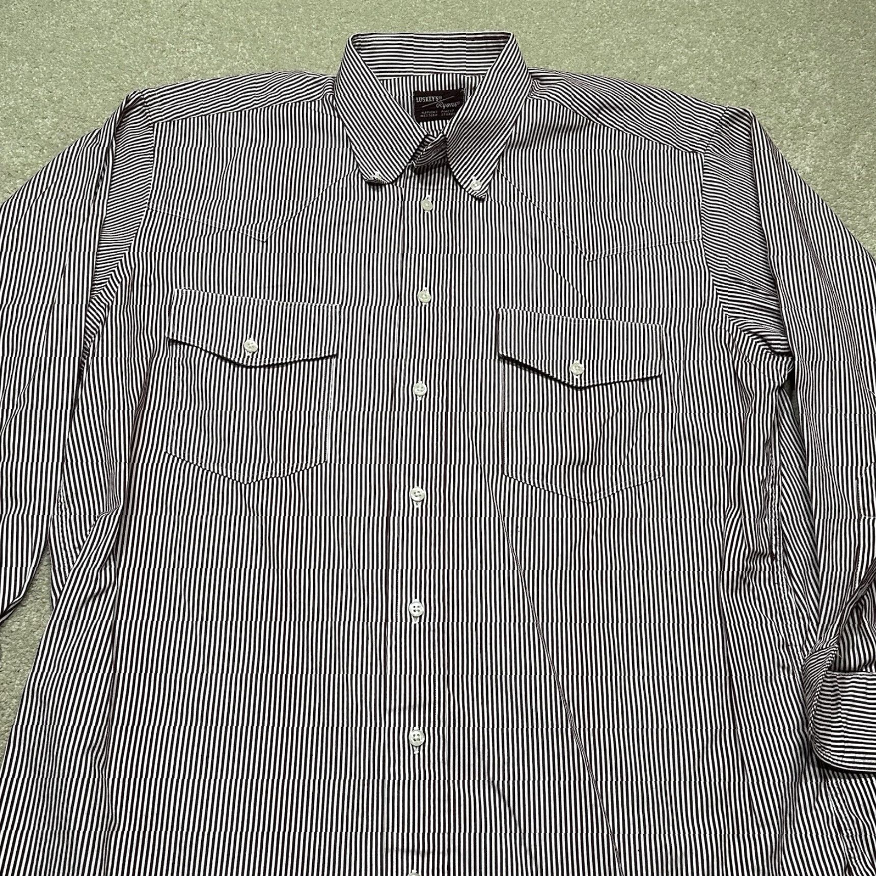 Vintage VINTAGE Luskeys Ryons Button Up Shirt Mens 16 1/2 Maroon Striped Western Cowboy Shirt Mens Regular Size 16.5 Maroon Stripe Cowboy Western Mens Shirts Size US L / EU 52-54 / 3 - 3 Thumbnail