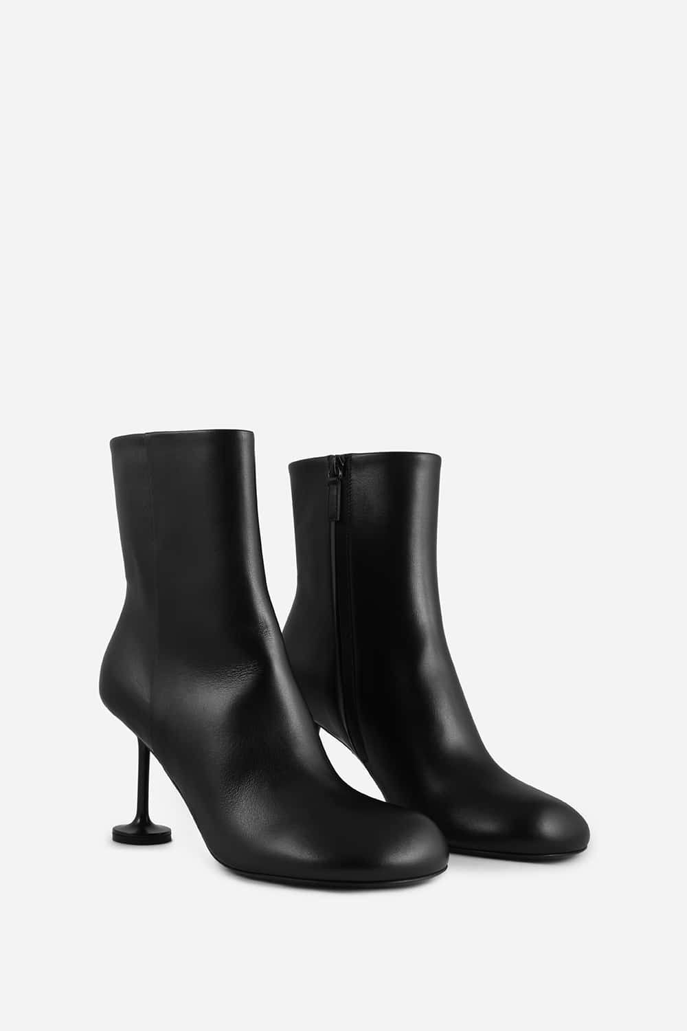 Balenciaga o1y0625 Leather Ankle Boots in Black Size US 7.5 / IT 37.5 - 2 Thumbnail