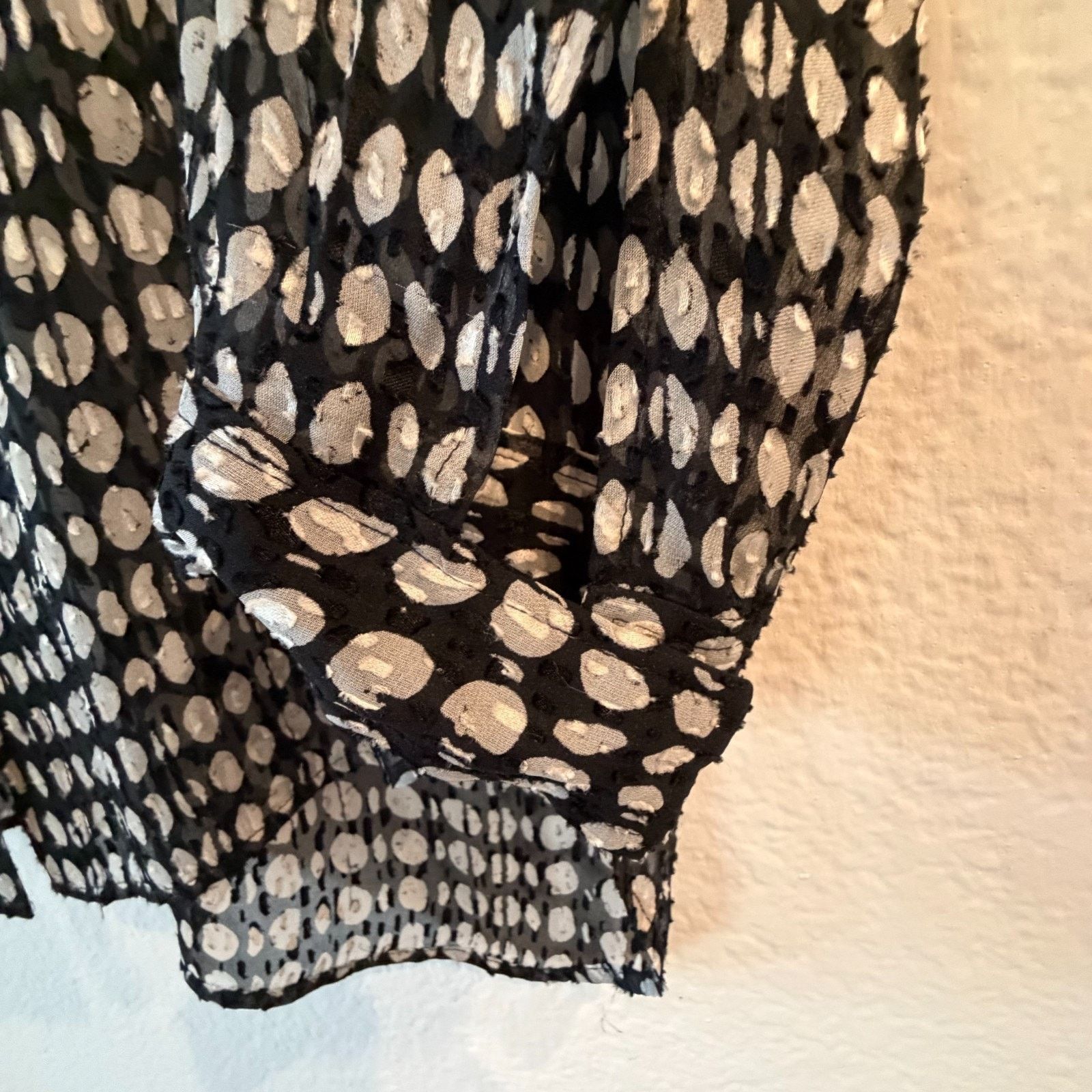 Theory Theory Sheer Silk Clip Jacquard Polka Dot Blouse Shirt M Size M / US 6-8 / IT 42-44 - 4 Thumbnail