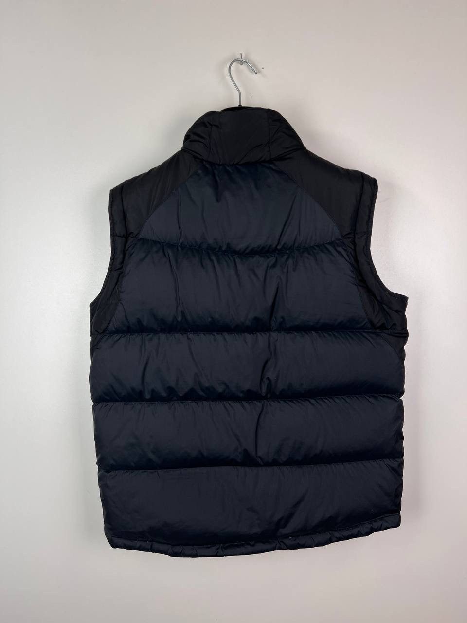 Nike Nike vintage down vest size M Size US M / EU 48-50 / 2 - 2 Thumbnail