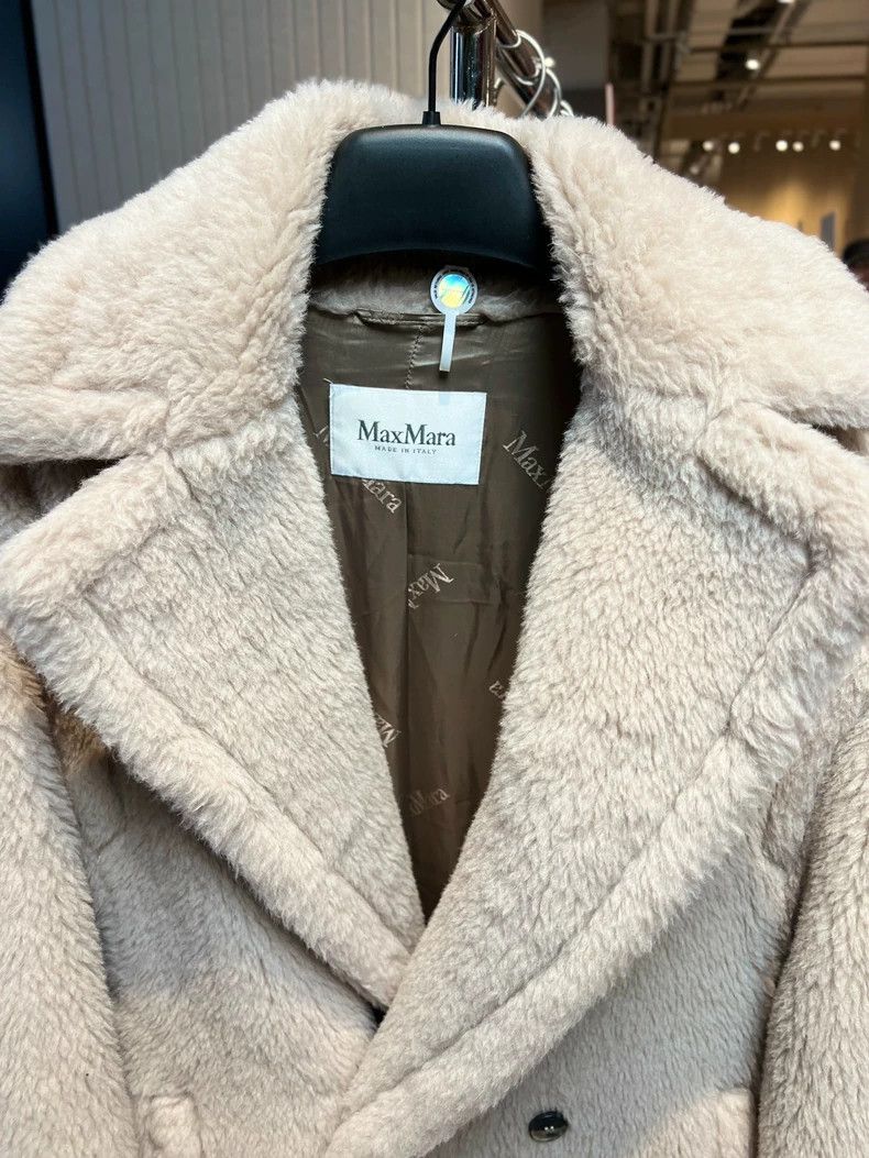 Max Mara Max Mara Sand Teddy Collection Coat Size M / US 6-8 / IT 42-44 - 3 Thumbnail