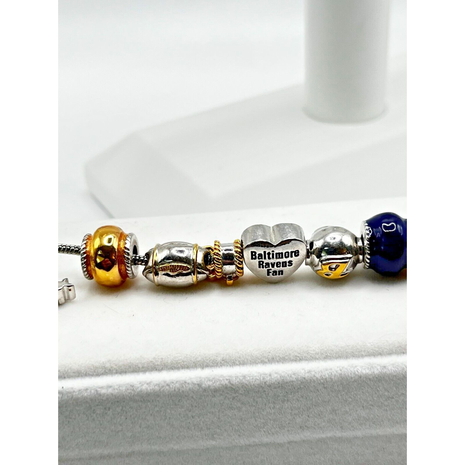 NADA Baltimore Ravens NFL 15 Charm Super Bowl XLVII BE Bracelet Size ONE SIZE - 2 Thumbnail