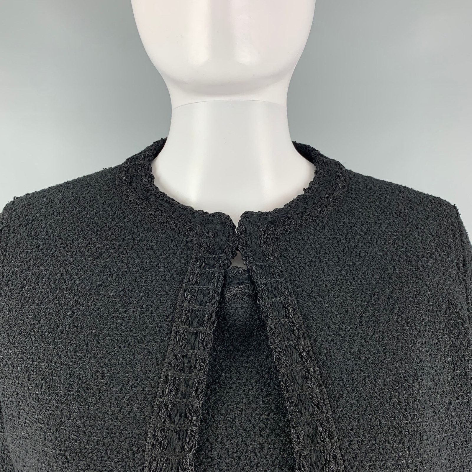Size 4 Black Cotton Blend Cropped Below Knee Outfits