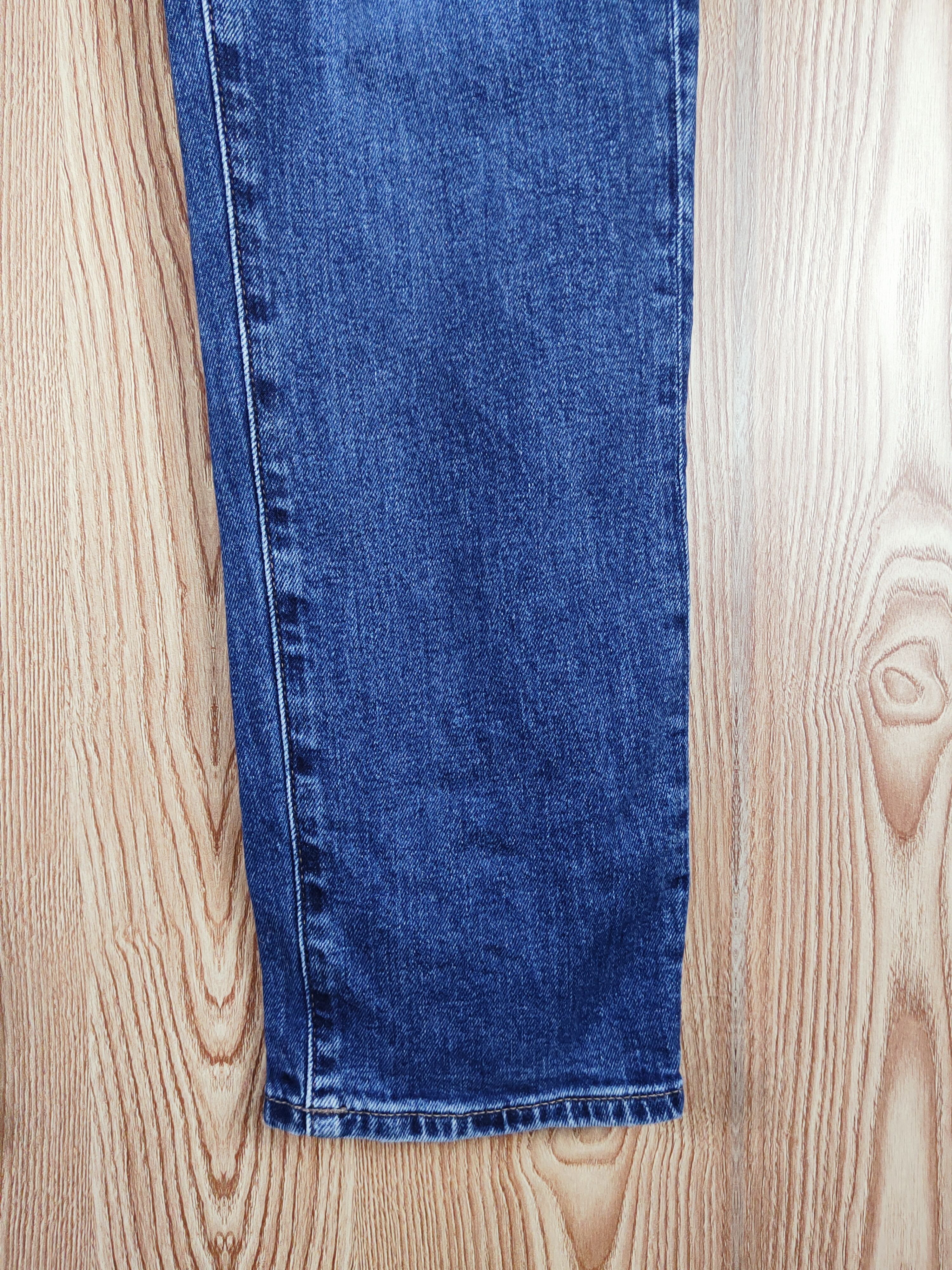 Japanese Brand Uniqlo Blue Distressed Ripped Jeans #S2724 Size US 35 - 6 Thumbnail