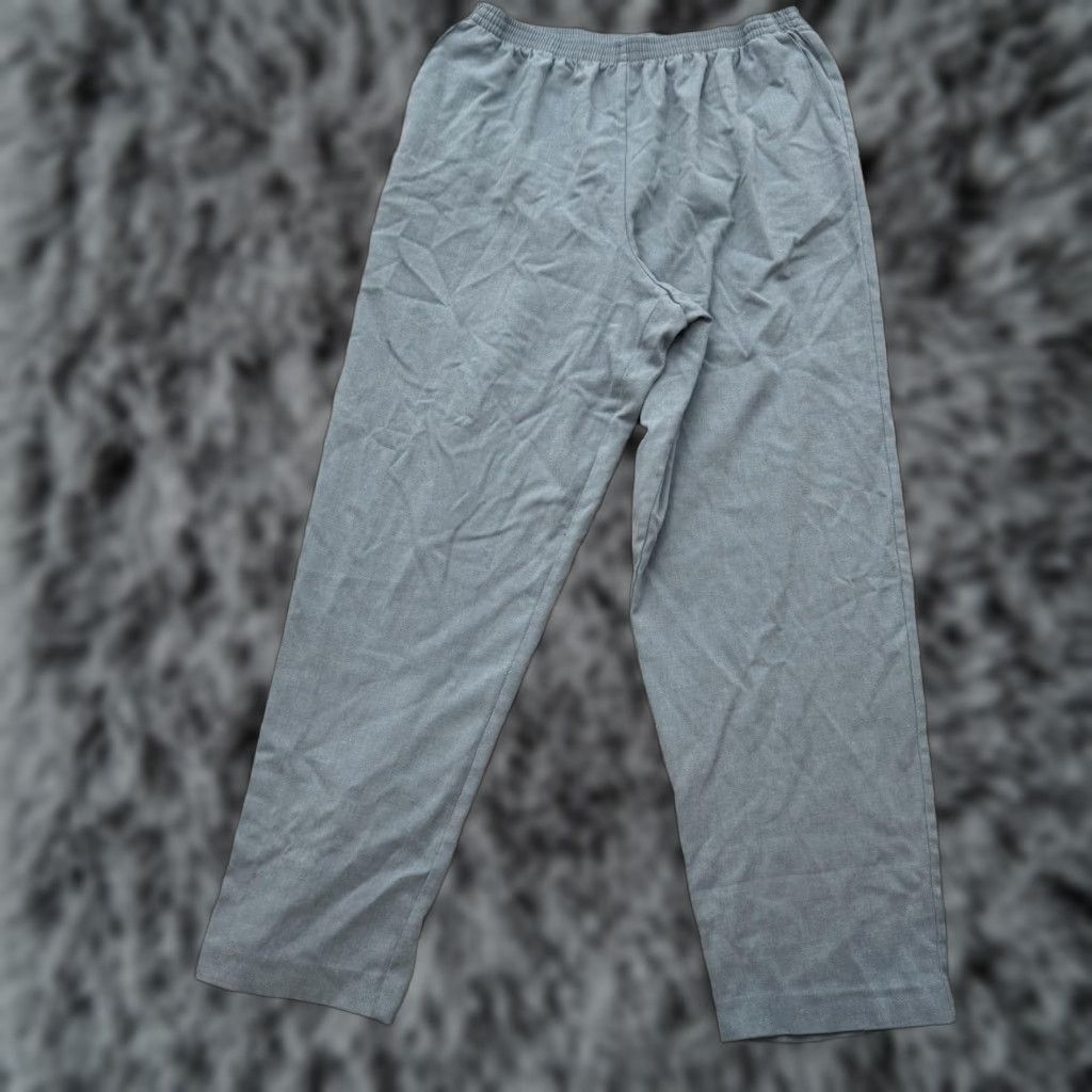 Vintage VINTAGE Alfred Dunner Pants 20 Blue Chambray High Rise 80s 90s Mom Jeans Pockets Size 42" / US 20 - 1 Thumbnail