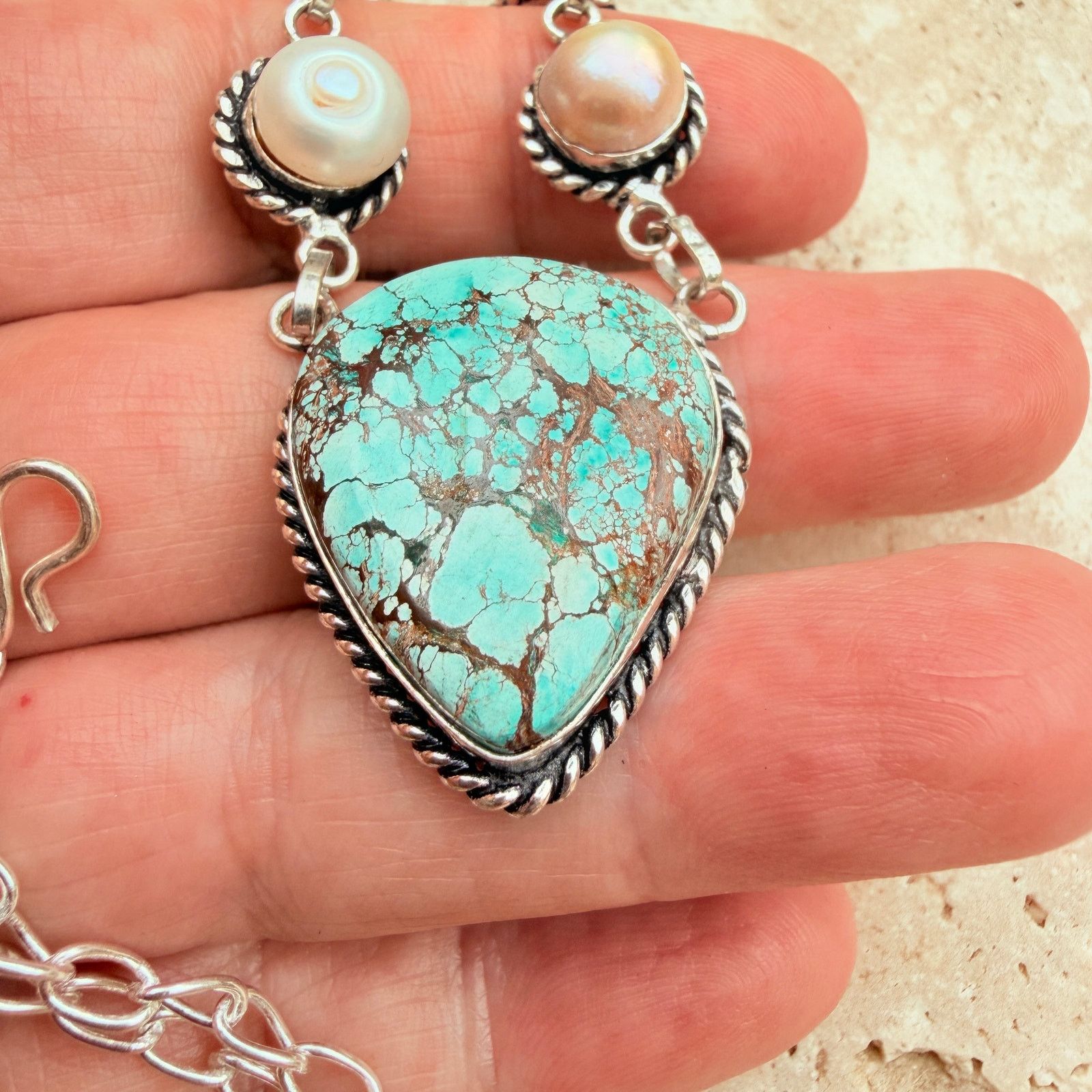 The Unbranded Brand Large Turquoise Pearl Statement Necklace Size ONE SIZE - 4 Thumbnail