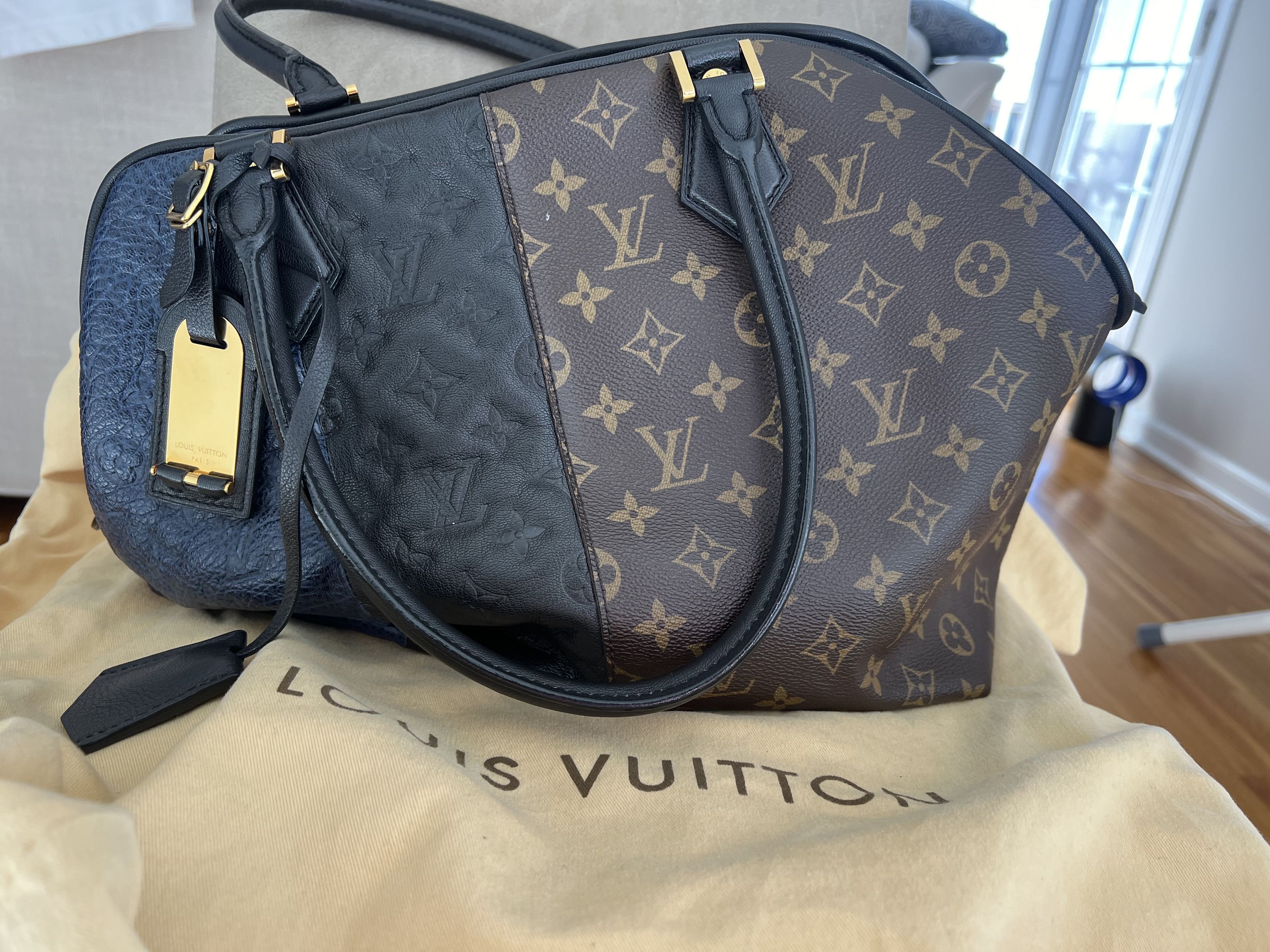 Louis Vuitton Louis Vuitton Marine Monogram Canvas & Leather Bag Size ONE SIZE - 7 Thumbnail