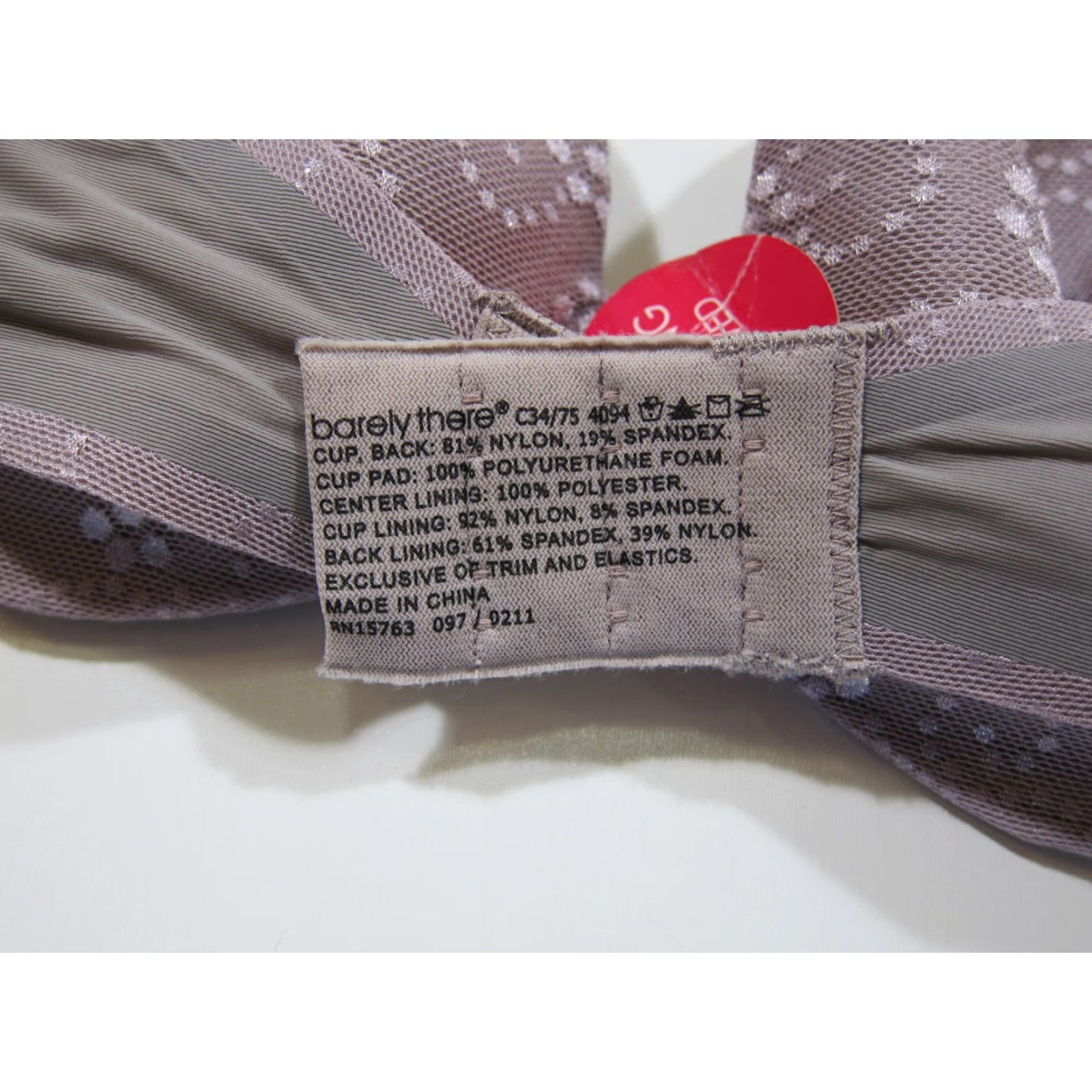 Vintage NWT Barely There No Slip Fit Purple Padded Molded Underwire Fuller Coverage 34C Size ONE SIZE - 3 Thumbnail