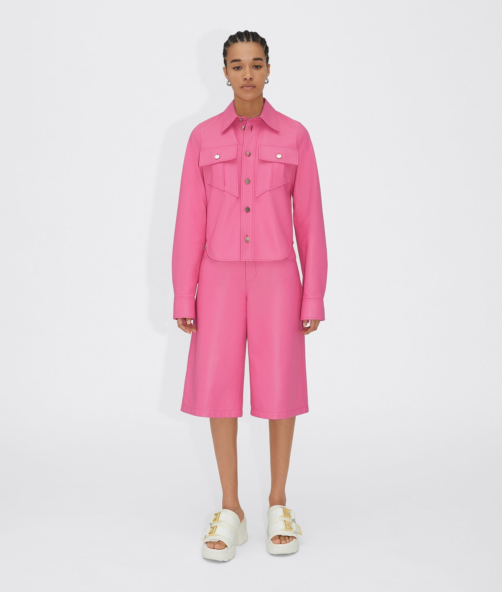 Bottega Veneta o1w1db10325 Leather Short in Bubble Gum Size 26" / US 2 / IT 38 - 1 Thumbnail