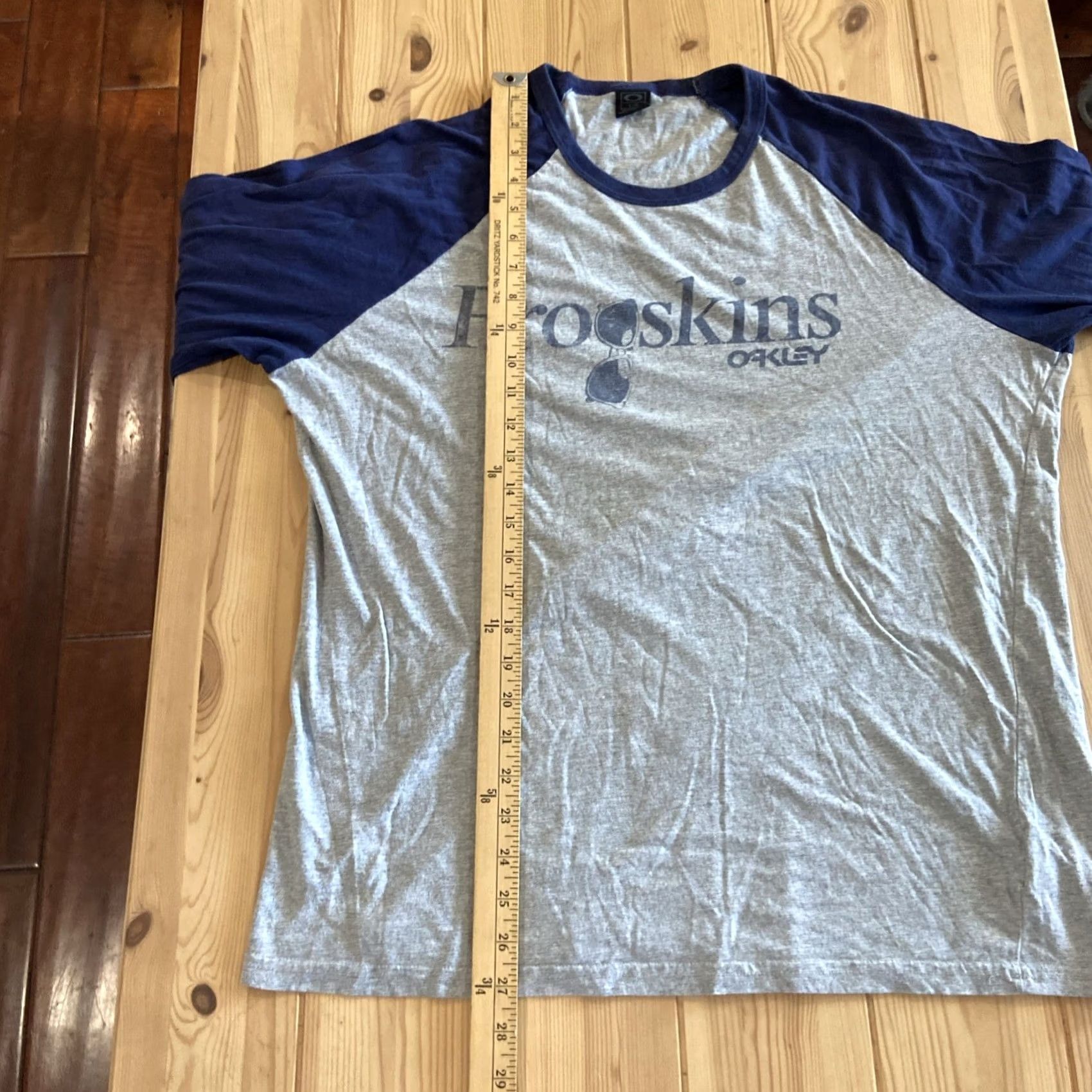 Oakley Oakley T-Shirt Raglan Sleeve 3/4 Crew Neck Logo Graphic Print Size L Mens Regular Fit Gray/Blue Size US L / EU 52-54 / 3 - 6 Thumbnail