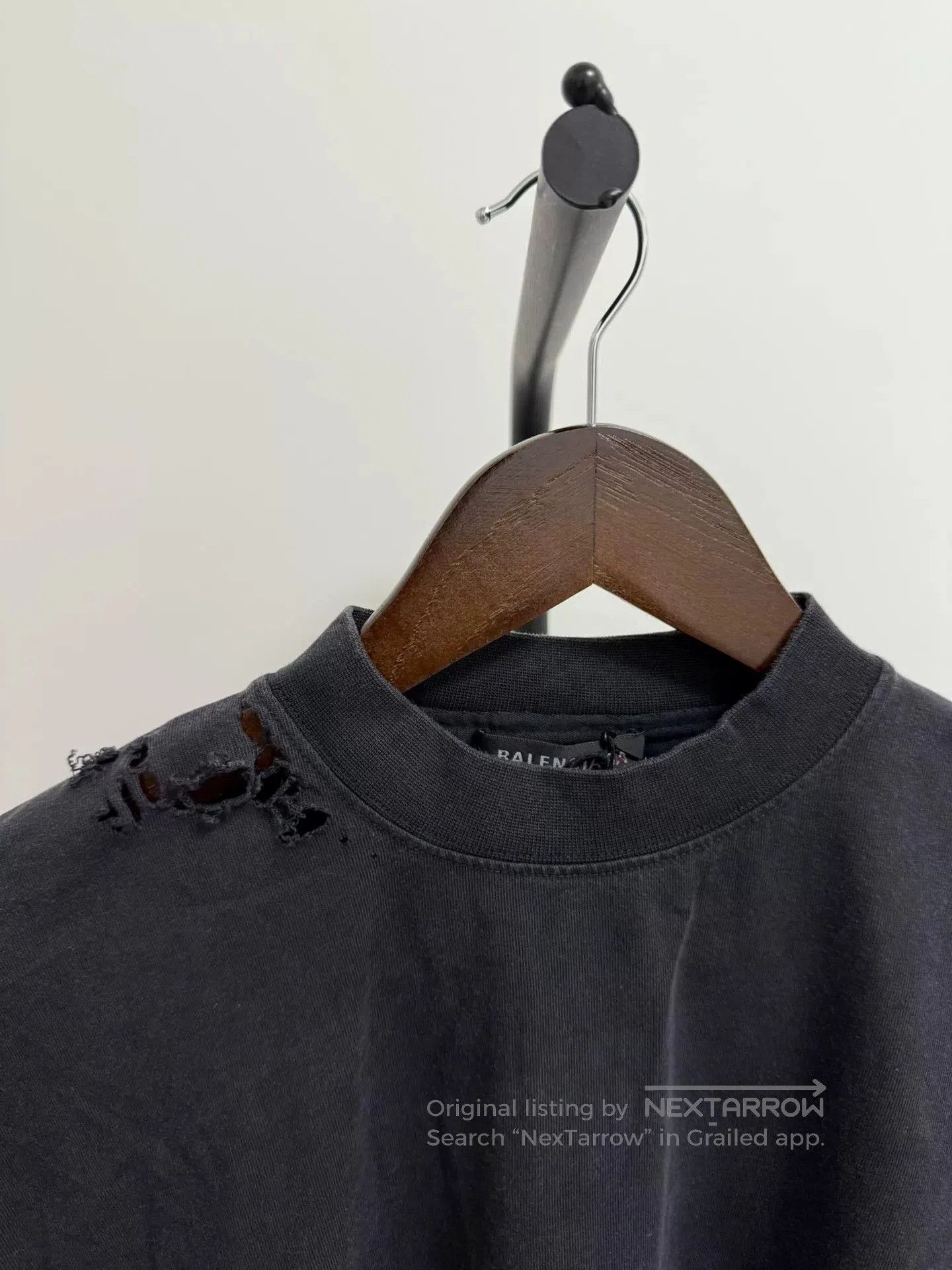 Balenciaga balenciaga distressed short sleeve t. Size US S / EU 44-46 / 1 - 4 Thumbnail