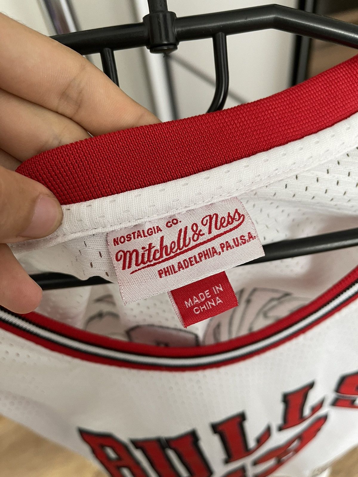 Mitchell & Ness Mitchell And Ness Chicago Bulls Pippen Vintage NBA Jersey Size US M / EU 48-50 / 2 - 10 Thumbnail