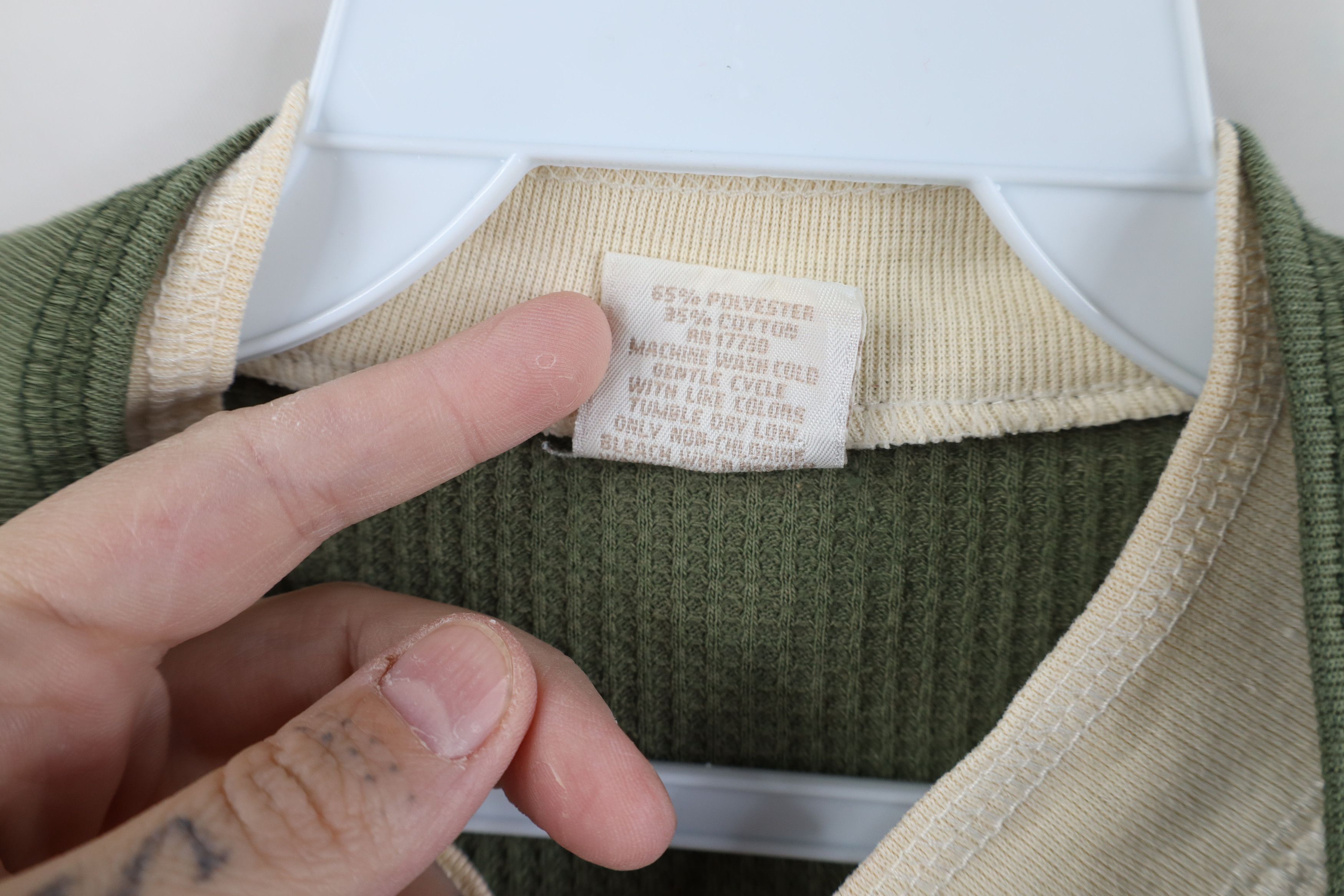Vintage Vintage 90s Streetwear Thermal Knit Henley T-Shirt Green Size L / US 10 / IT 46 - 7 Thumbnail