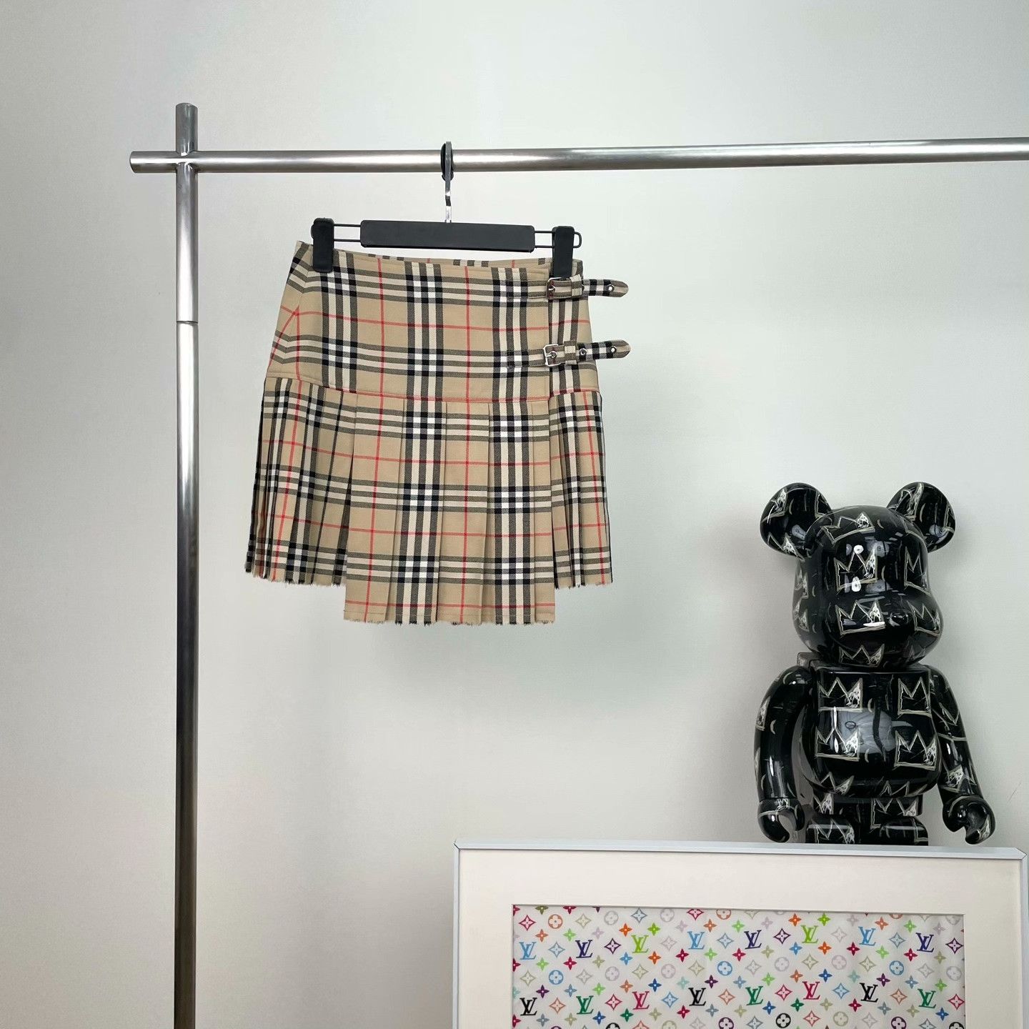 Burberry Burberry Casual Plaid Skirt 34 Women Size 34" / US 12 / IT 48 - 1 Thumbnail