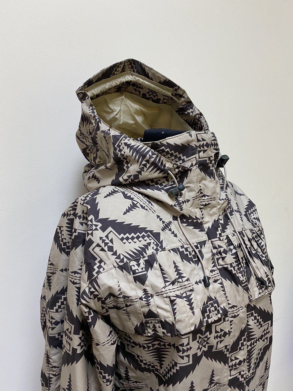 Nike Nike ACG Hooded Full Zip Ski Jacket Women's Aztec Print Size M / US 6-8 / IT 42-44 - 6 Thumbnail