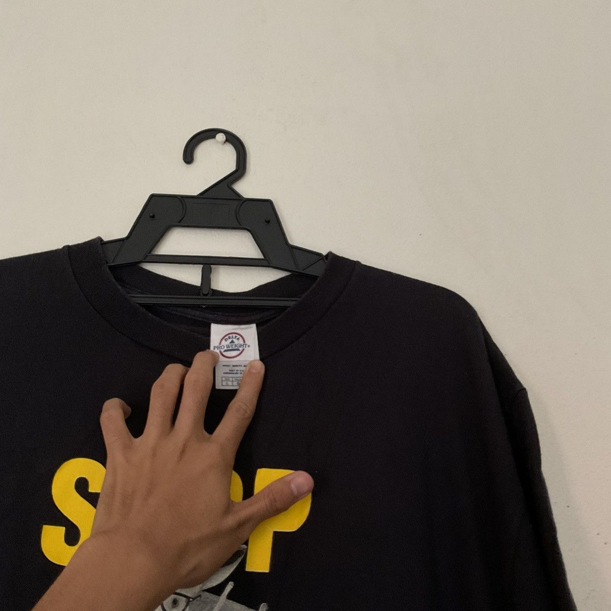 Delta × Vintage Vintage Delta Stop Animal Testing Rabbit Graphic Promo tees Size US L / EU 52-54 / 3 - 3 Thumbnail