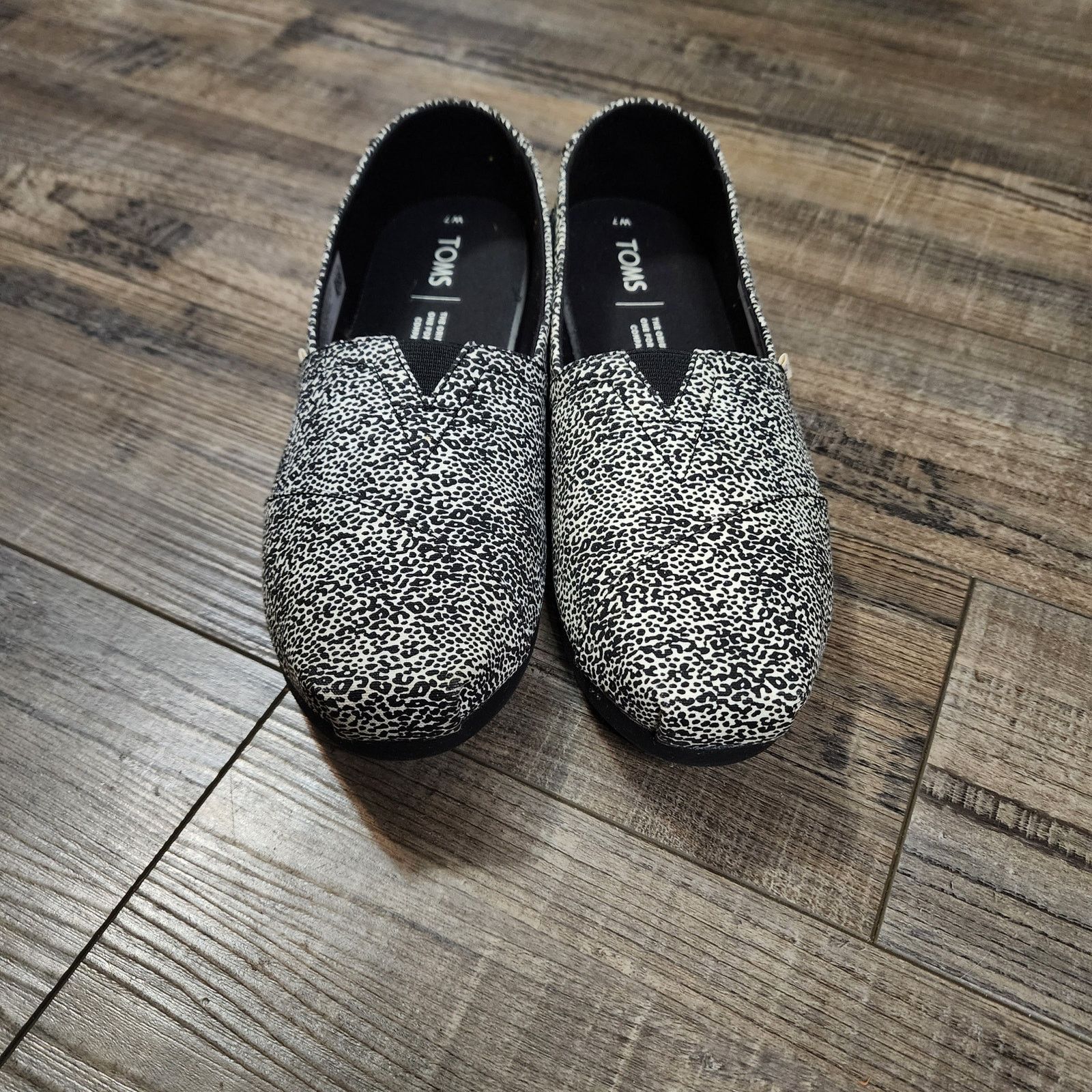 Toms Toms off White mini leopard Print canvas Women's Size 7 shlf Size US 7 / IT 37 - 5 Thumbnail