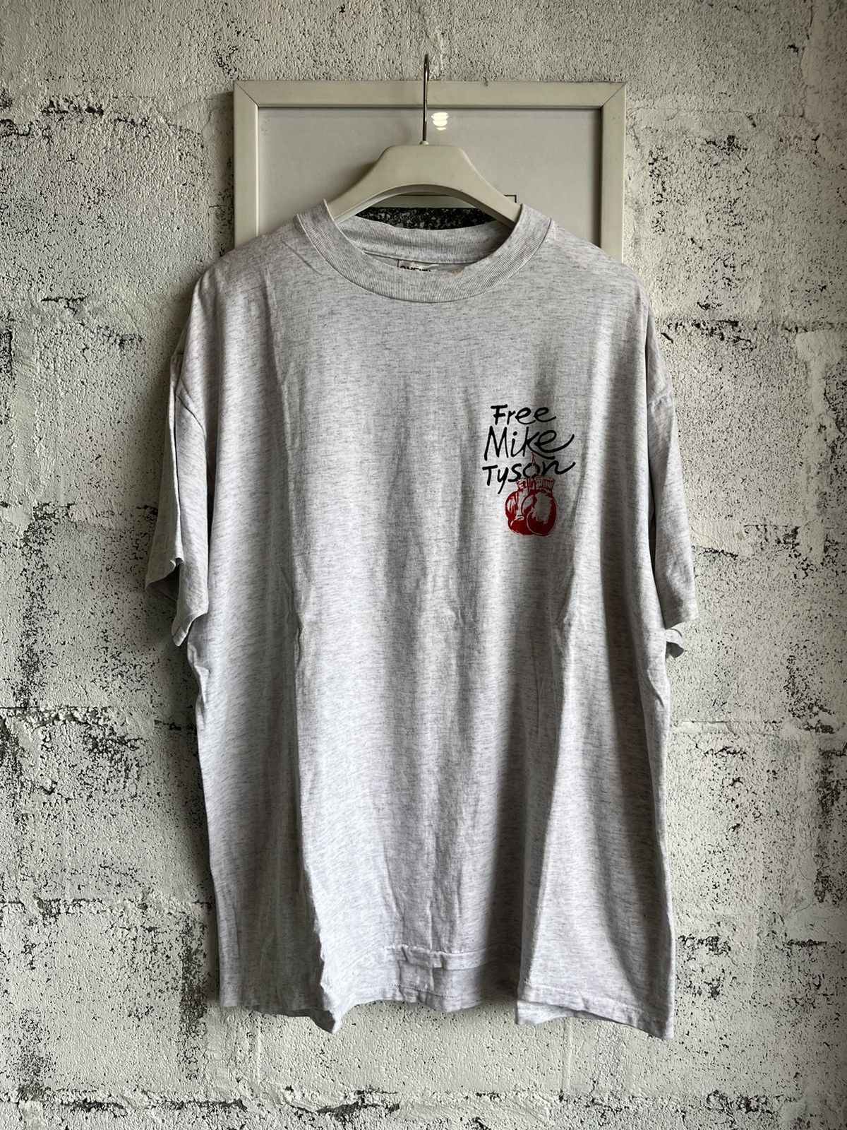 Vintage Vintage Free MIKE TYSON 90’s Tshirt Size US XL / EU 56 / 4 - 2 Thumbnail