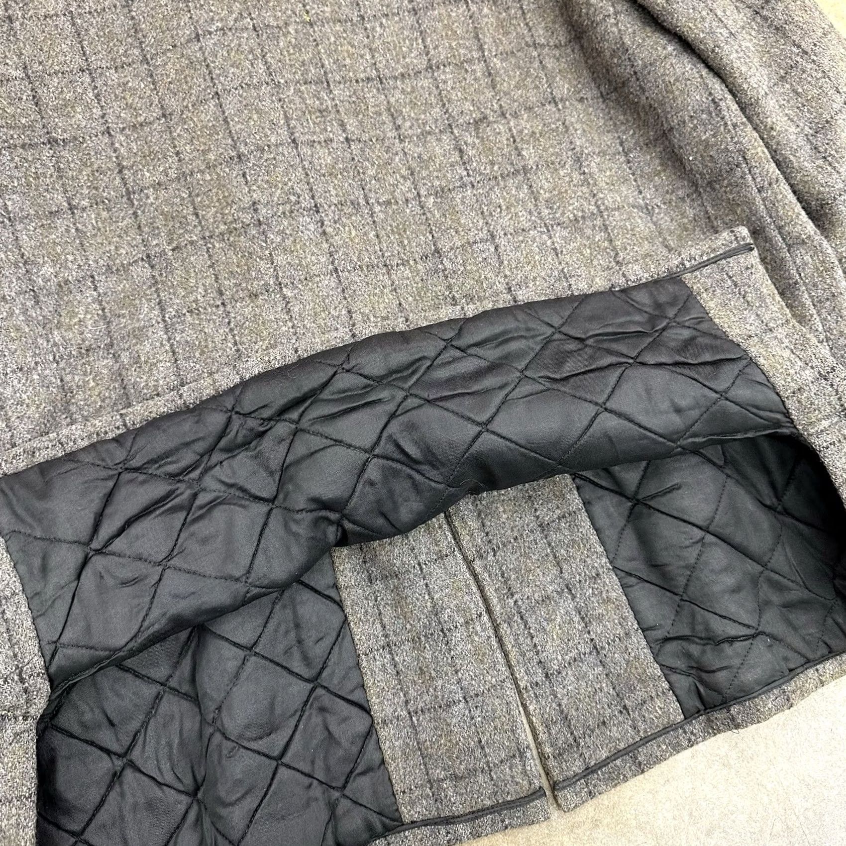 Vintage VINTAGE Pennleigh Sportswear W.T. Grant Co. Wool Men’s Coat Gray Plaid Quilted 1950s L Mens Size US L / EU 52-54 / 3 - 7 Thumbnail