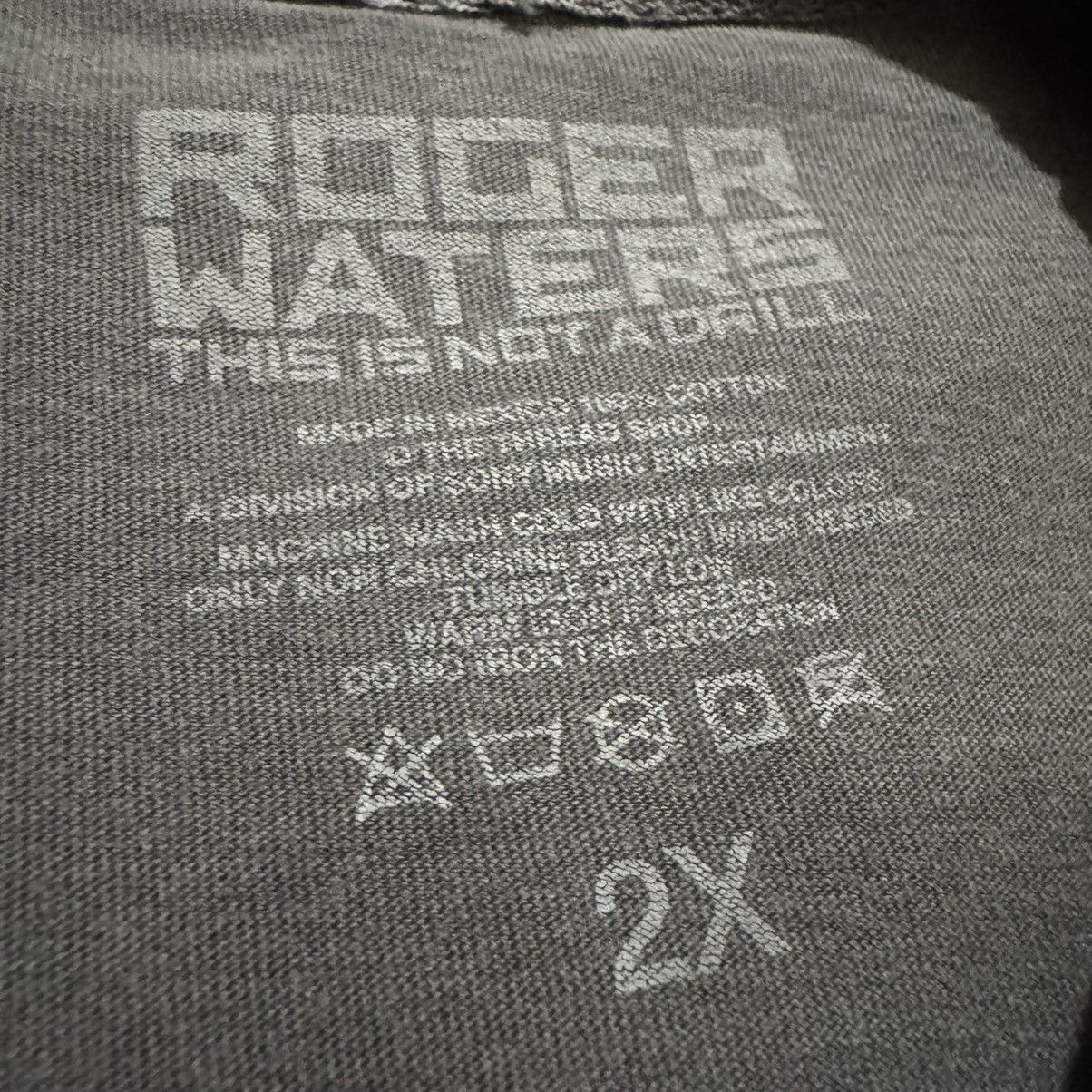 Band Tees Vintage x Roger Waters This is not a drill 2000s Size US XXL / EU 58 / 5 - 5 Thumbnail
