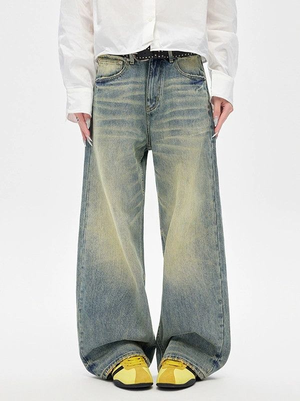 Vintage Men's Vintage Washed, Distressed Blue Jeans Size US 32 / EU 48 - 1 Thumbnail