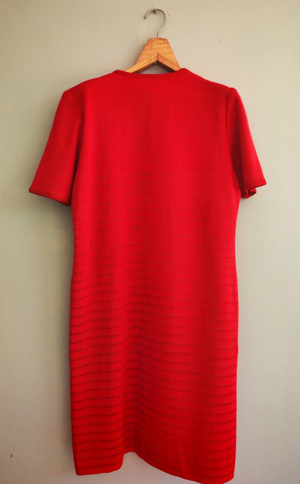 Yves Saint Laurent VTG-Classic YSL Red Knit Midi Dress Gold Buttons Rare V-Neck Size M / US 6-8 / IT 42-44 - 3 Thumbnail