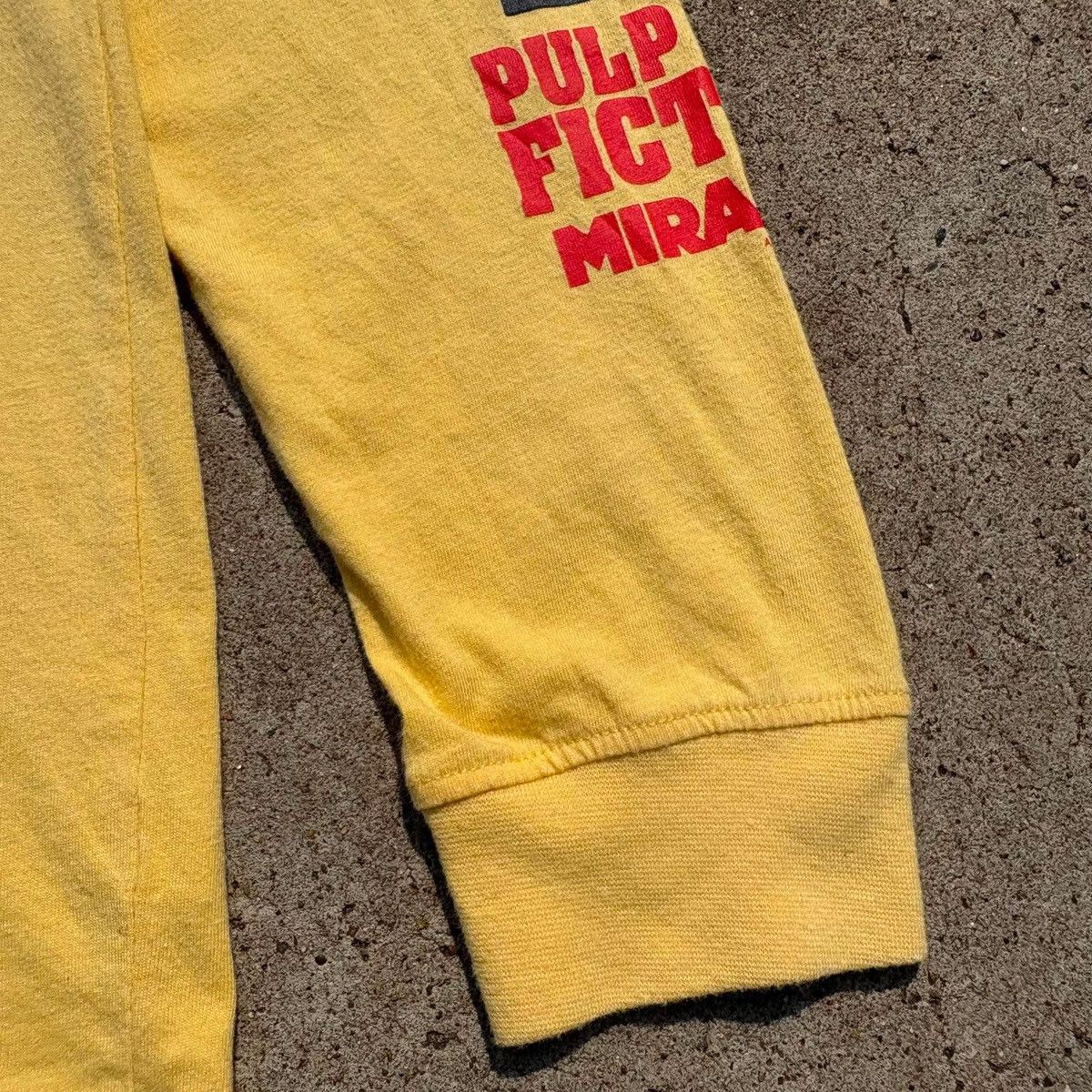 Vintage PULP FICTION Movie Graphic Miramax Tarantino Cult Size US M / EU 48-50 / 2 - 9 Thumbnail