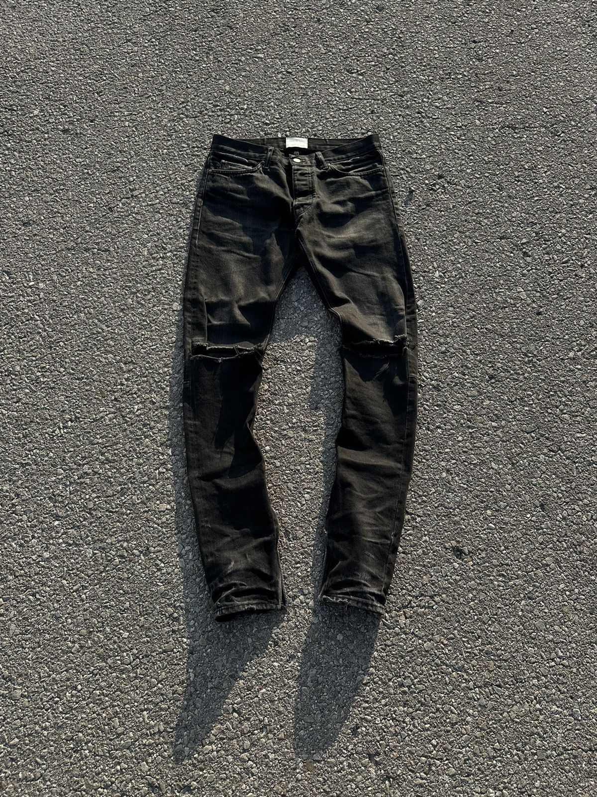 Fear of God Fear Of God Fourth Collection Distressed Denim Size US 31 - 5 Thumbnail