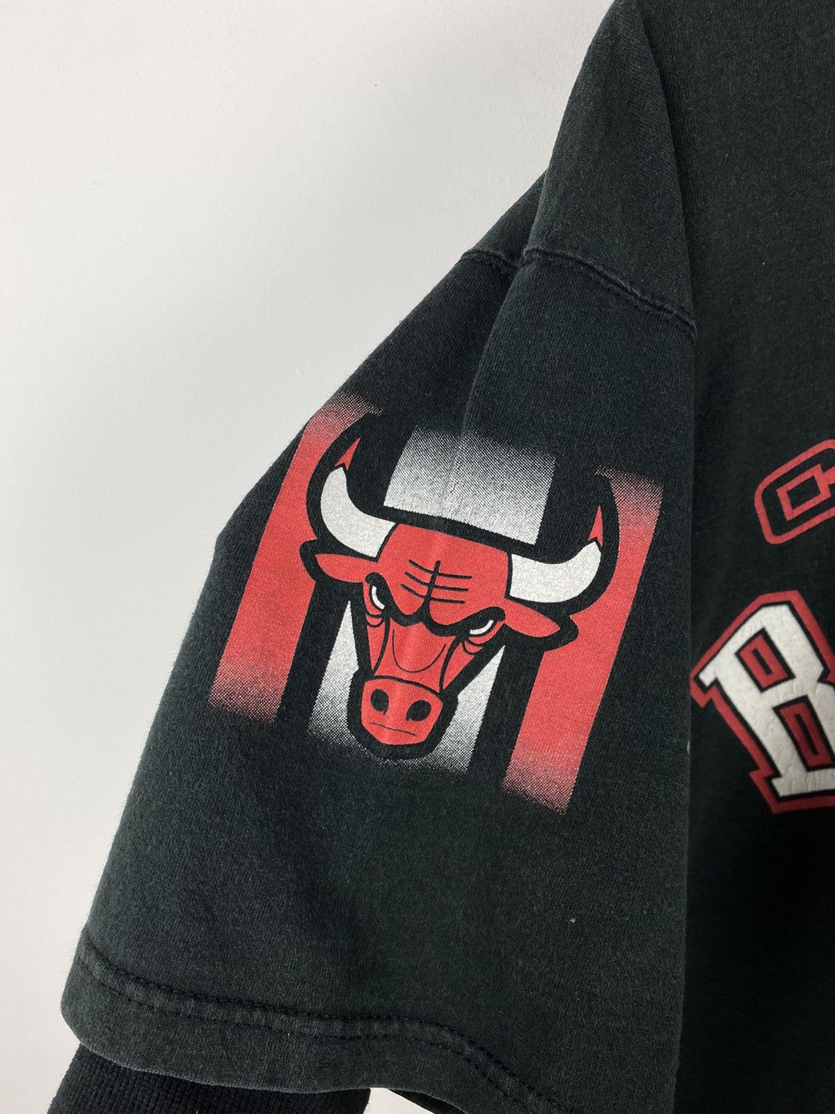 NBA Vintage Chicago Bulls T Shirt Mikel Jordan Tee Lakers Suns Size US L / EU 52-54 / 3 - 6 Thumbnail