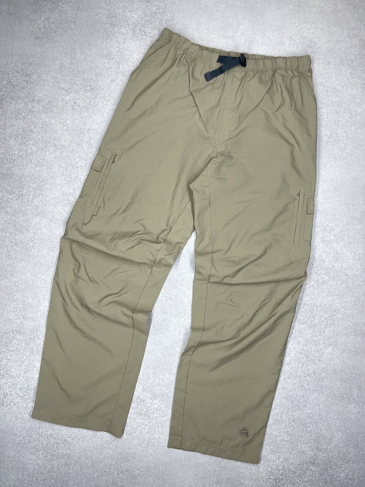 Nike ACG Vintage Nike ACG Nylon Cargo Pants Beige Gorpcore Techwear Size US 36 / EU 52 - 1 Thumbnail