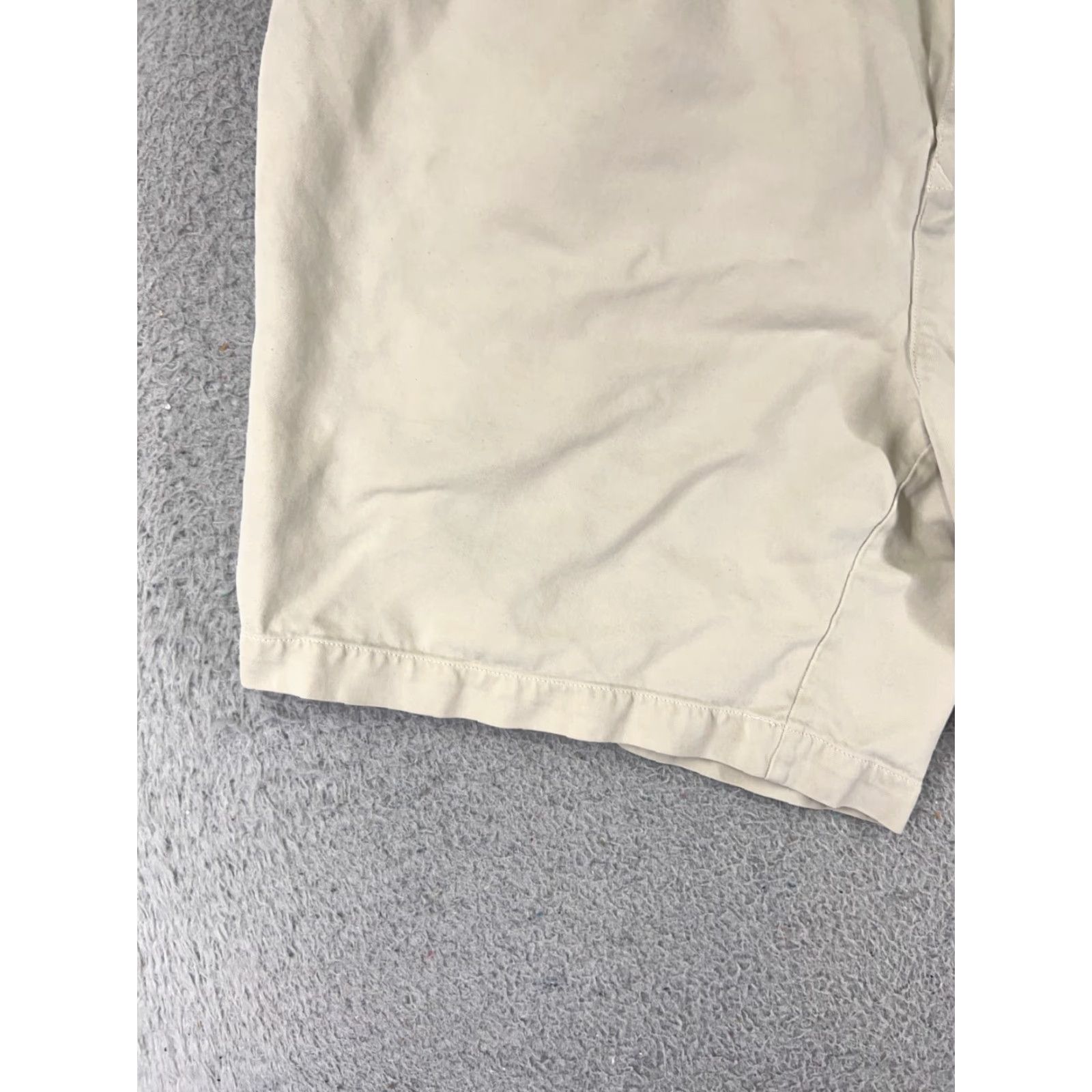 Tommy Bahama Tommy Bahama Shorts Men 36 Beige Silk Cotton Blend Bermuda Pleated 36x8 Mens Size US 36 / EU 52 - 3 Thumbnail