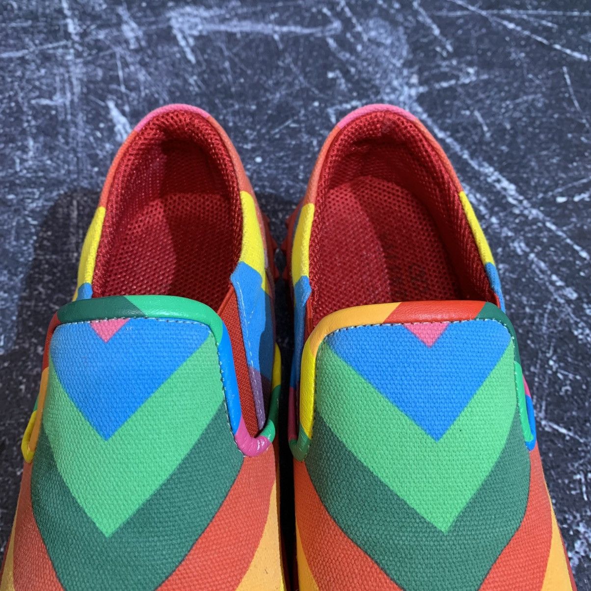 Valentino Valentino Garavani Rainbow Slip On size 38 Size US 8 / IT 38 - 11 Thumbnail