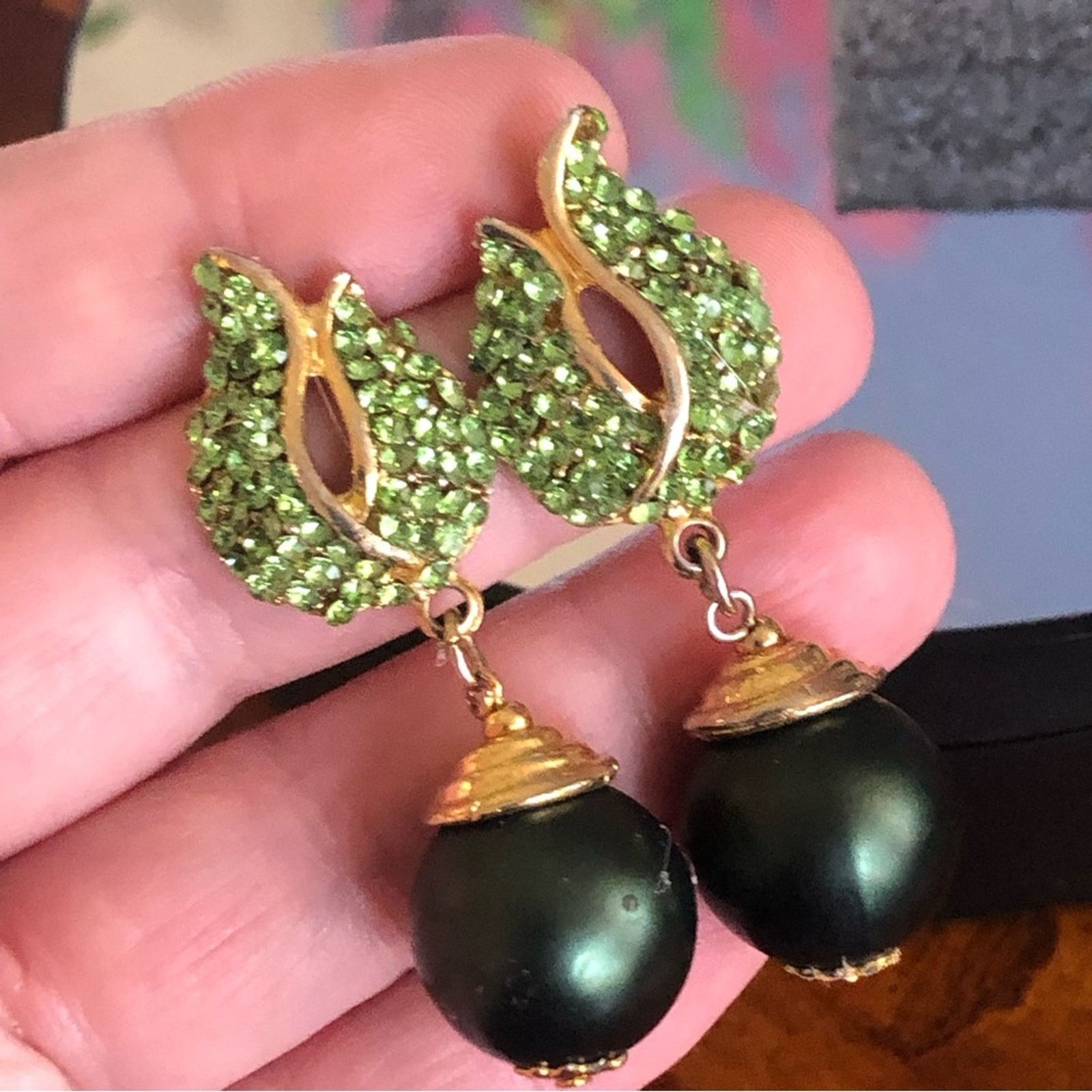 Vintage Vintage peridot rhinestone covered tulip pearl earring Size ONE SIZE - 3 Thumbnail