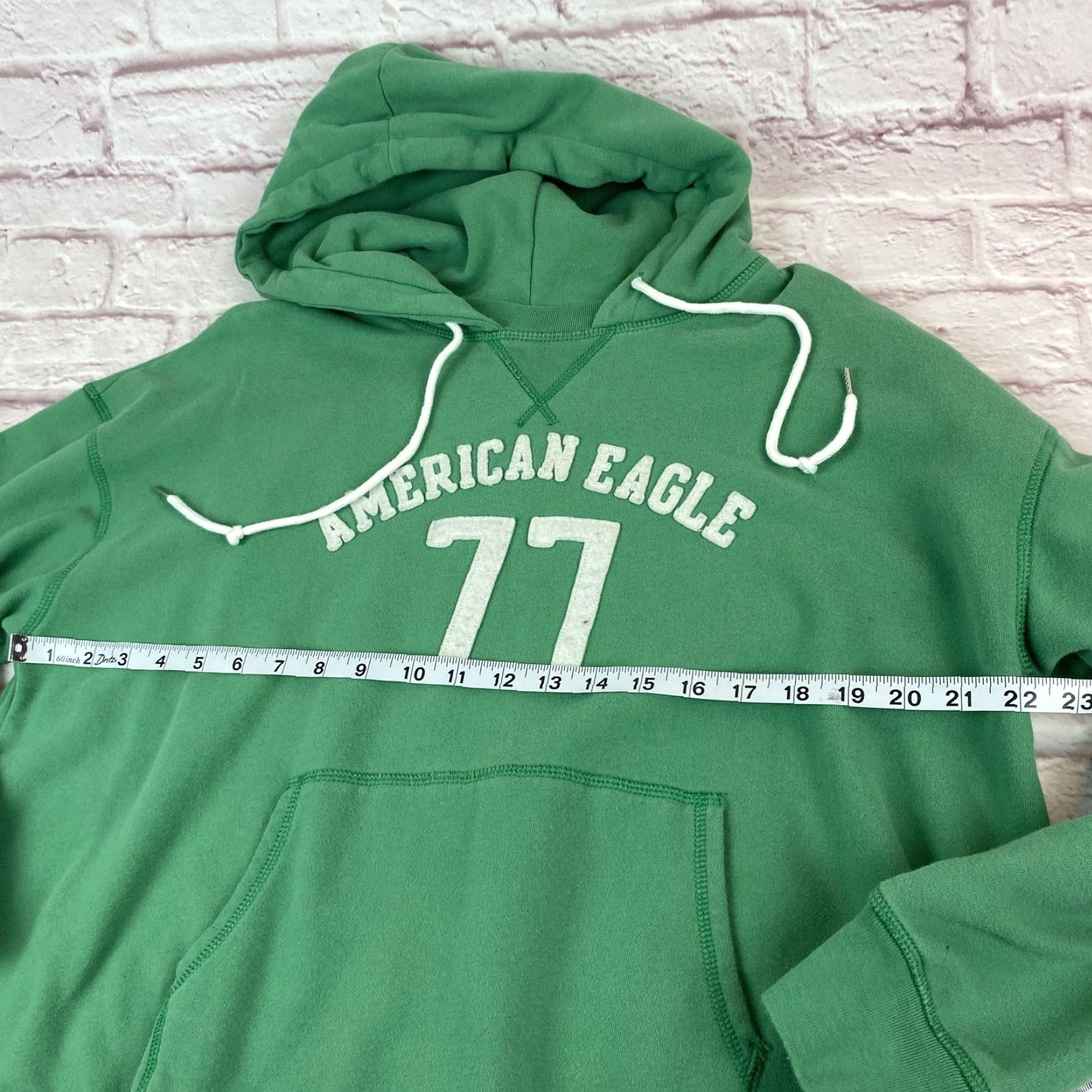 American Eagle Outfitters American Eagle Sweatshirt Womens Small Green Oversized 77 Graphic Pullover Size S / US 4 / IT 40 - 6 Thumbnail