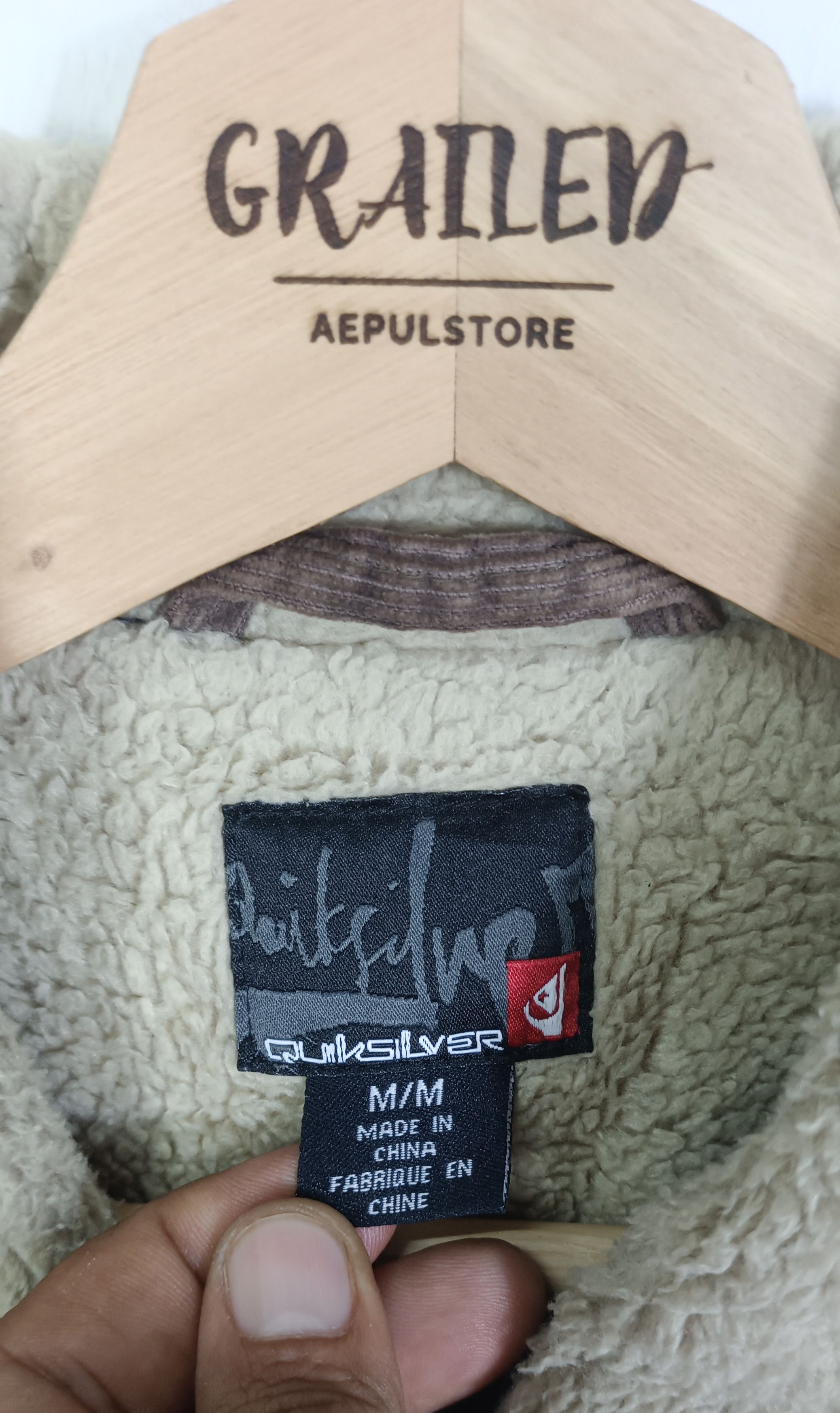 Quiksilver Vintage Quiksilver Corduroy Men Jacket Size US M / EU 48-50 / 2 - 14 Thumbnail