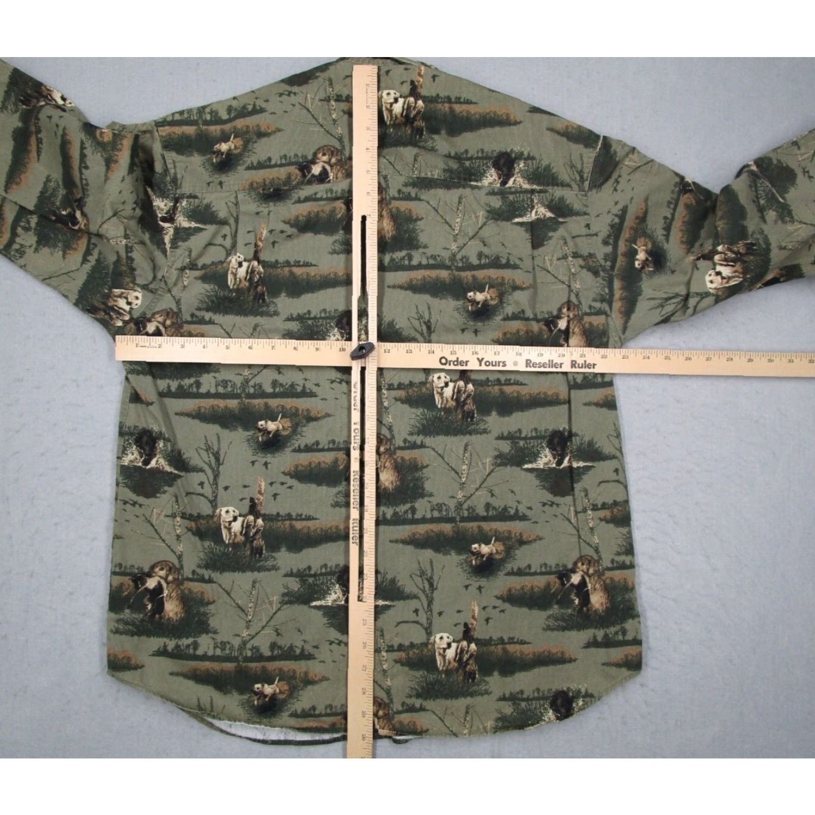 Vintage Columbia Shirt Mens Medium Green Corduroy River Lodge Button Up Hunting Dogs Size US M / EU 48-50 / 2 - 6 Thumbnail