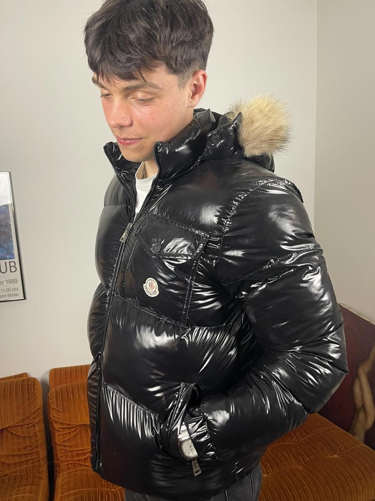 Moncler Moncler - Black Shiny Puffer Jacket with Fur Hood Size US M / EU 48-50 / 2 - 8 Thumbnail