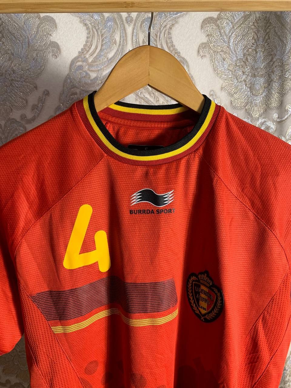 Vintage Very Rare Belgium Kompany 4 Retro Soccer Jersey Bayer Y2K Size US S / EU 44-46 / 1 - 3 Thumbnail