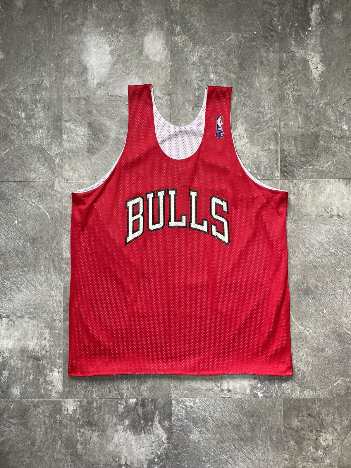 Champion Champion Chicago Bulls Reversible Jersey 90s Vintage Size US XL / EU 56 / 4 - 1 Thumbnail