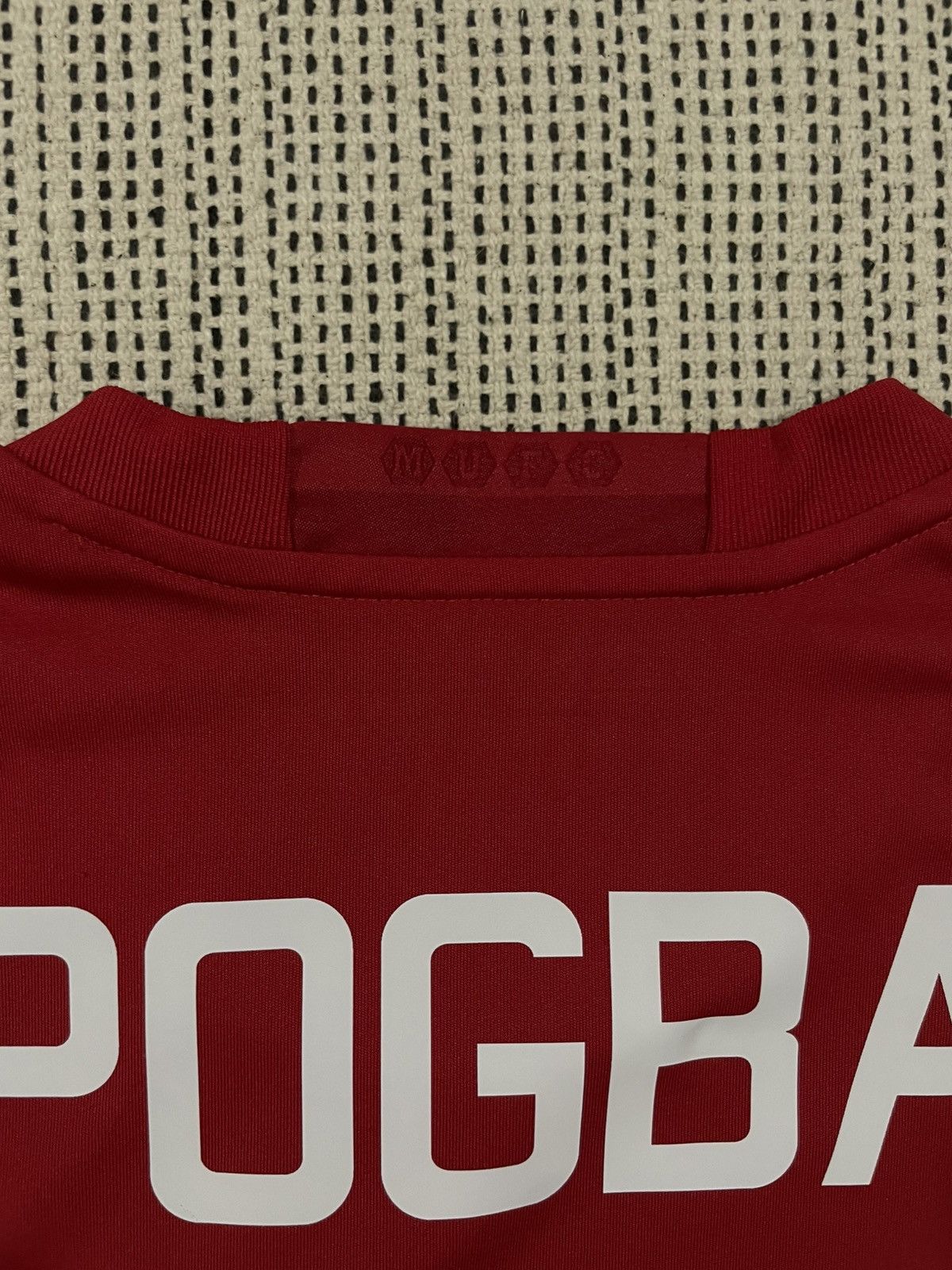 Adidas Manchester United 2016 Home Kit Nameset 6 Pogba Size US M / EU 48-50 / 2 - 3 Thumbnail